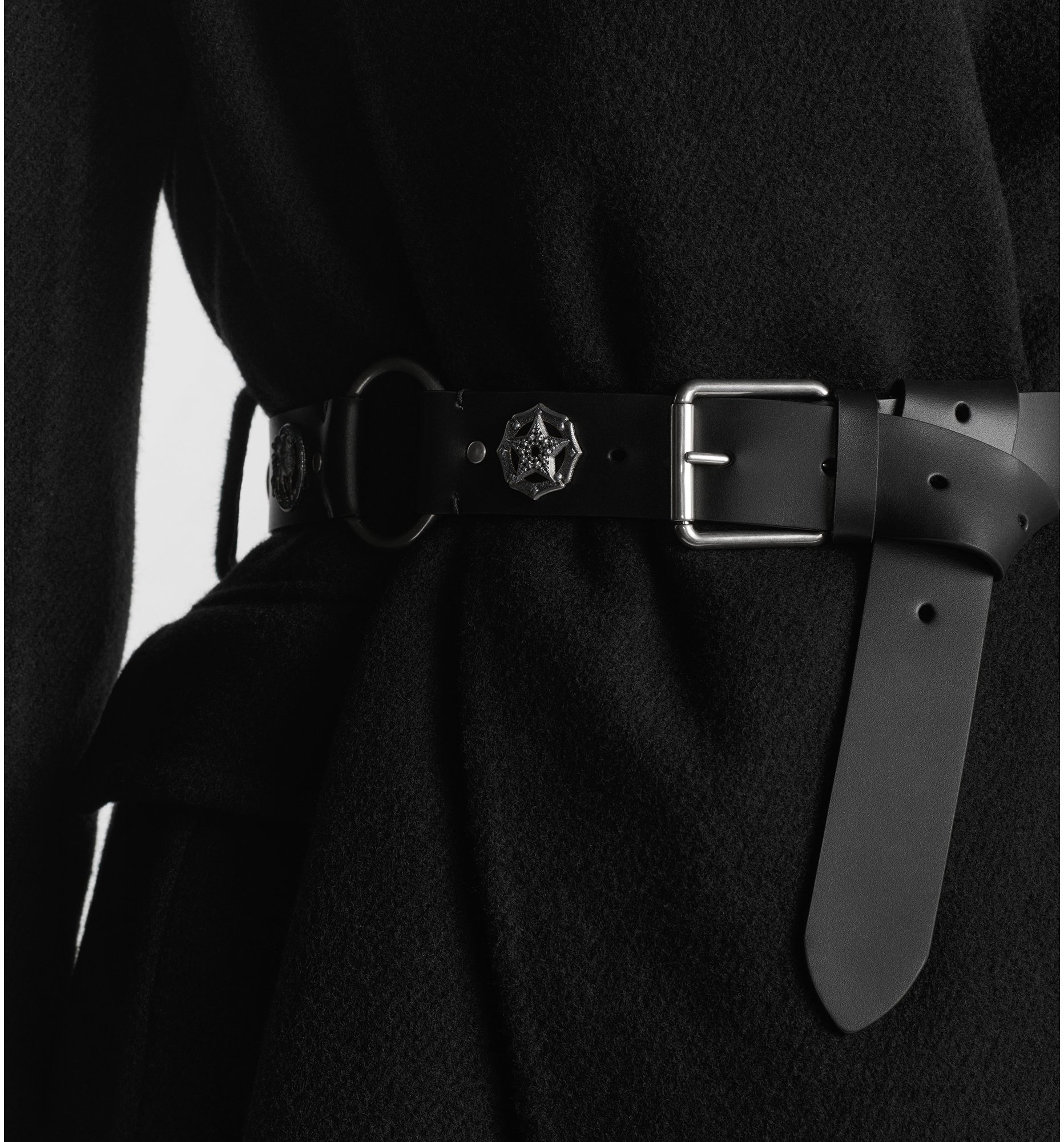 aria_look Dior Symbol Belt