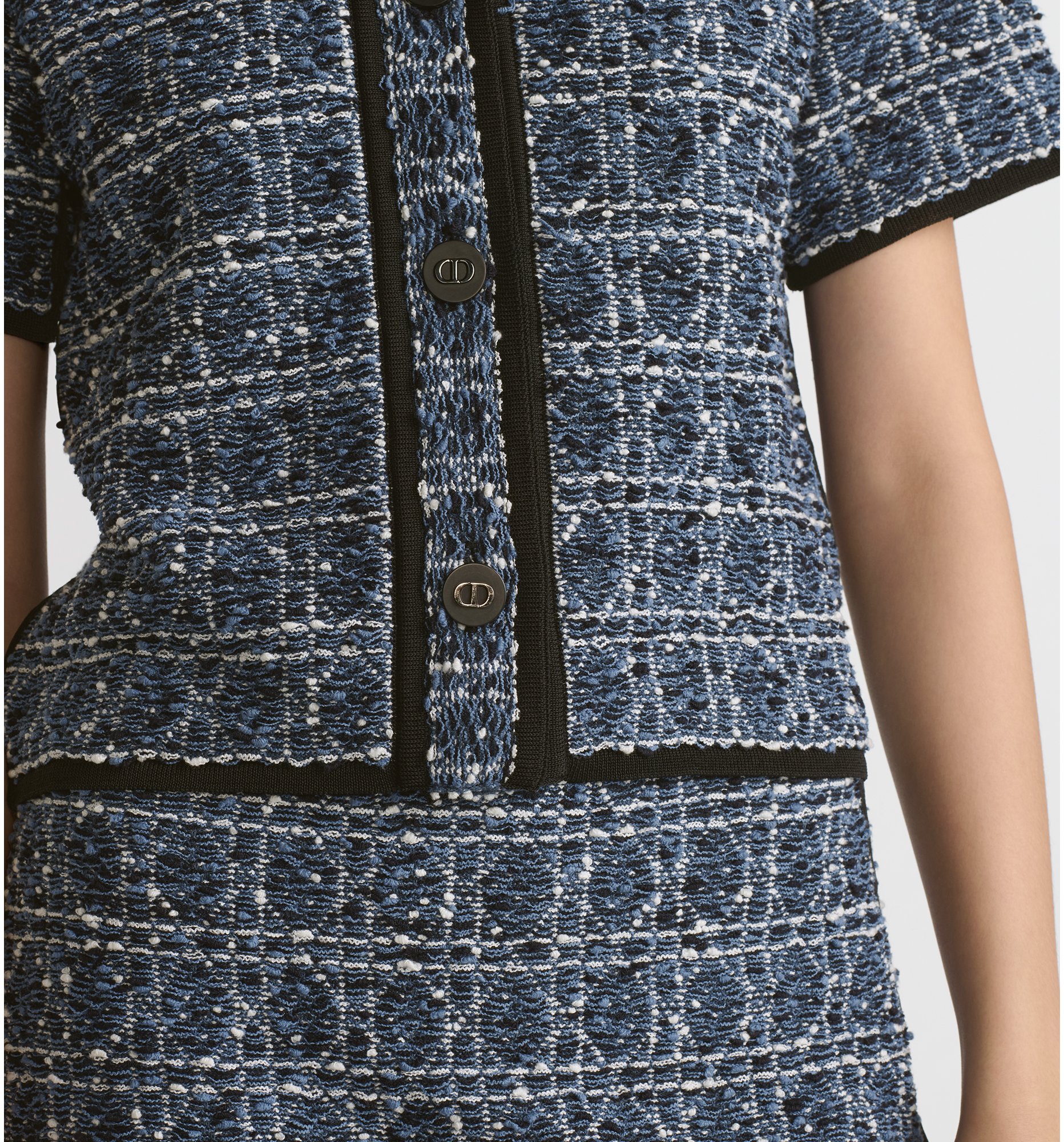 aria_look Short-Sleeved Cannage Jacket