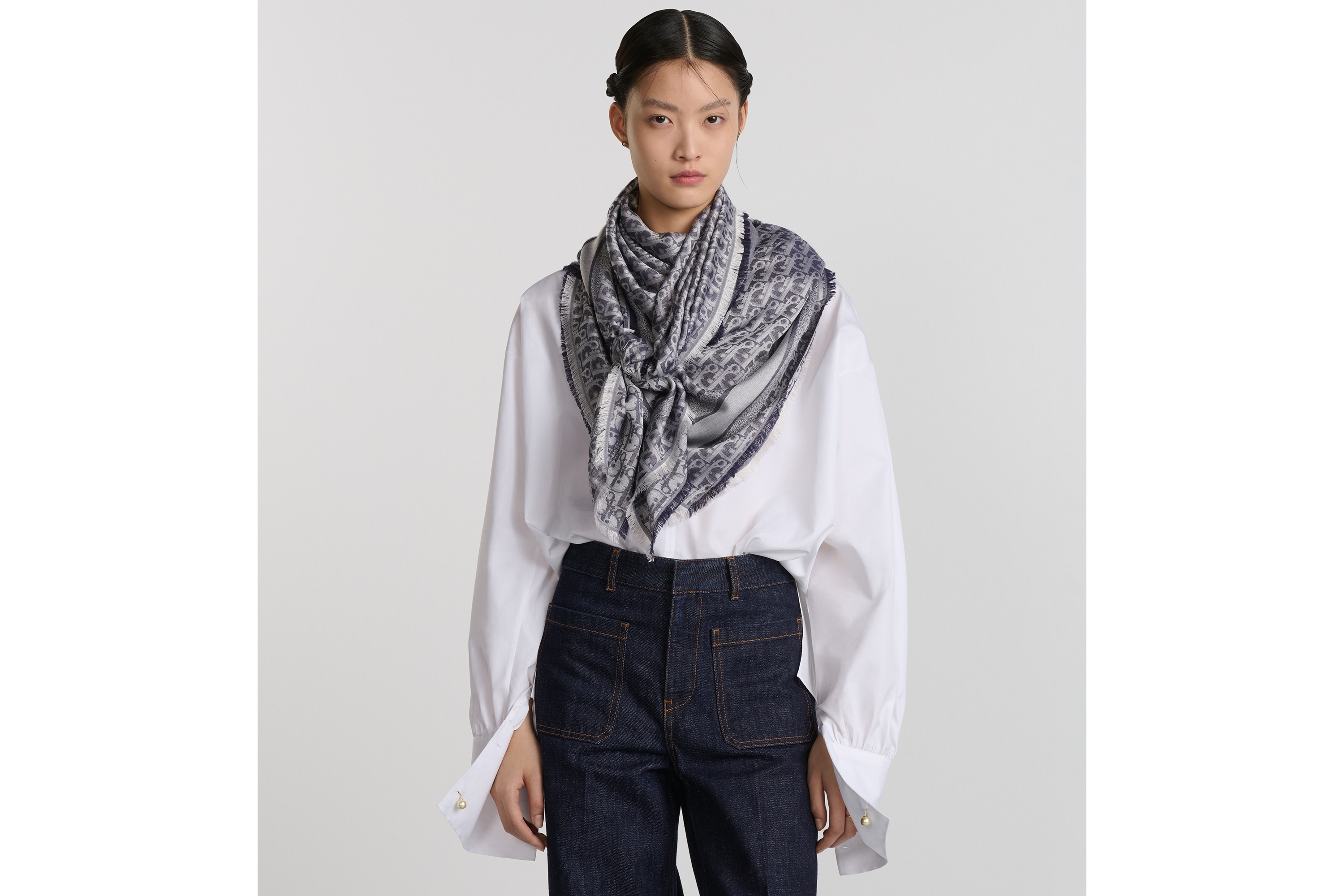 Look Dior Oblique Shawl Navy Blue Silk, Wool and Cashmere E04