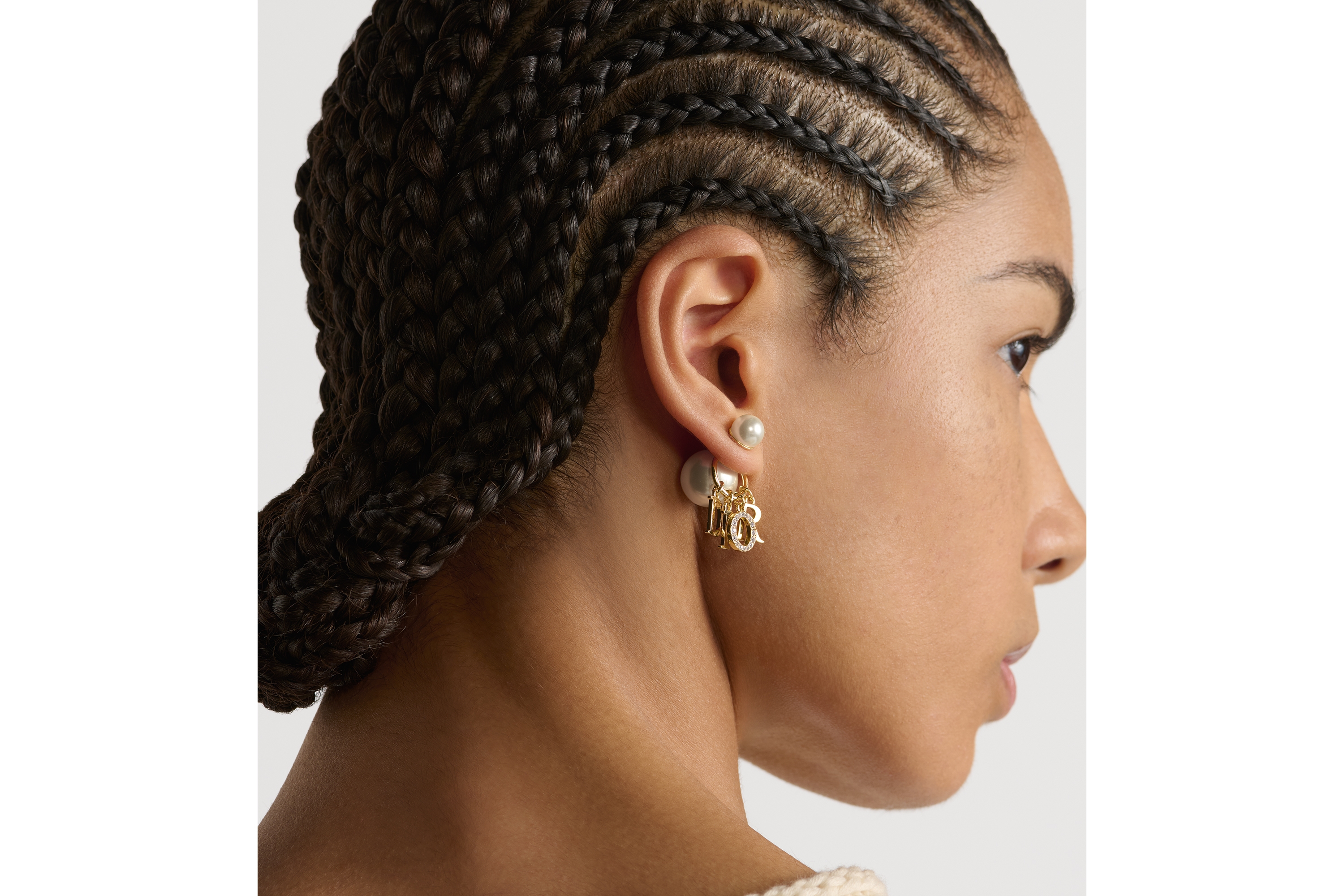 Look Dior Tribales Earrings Gold-Finish Metal, White Resin Pearls and White Crystals E09