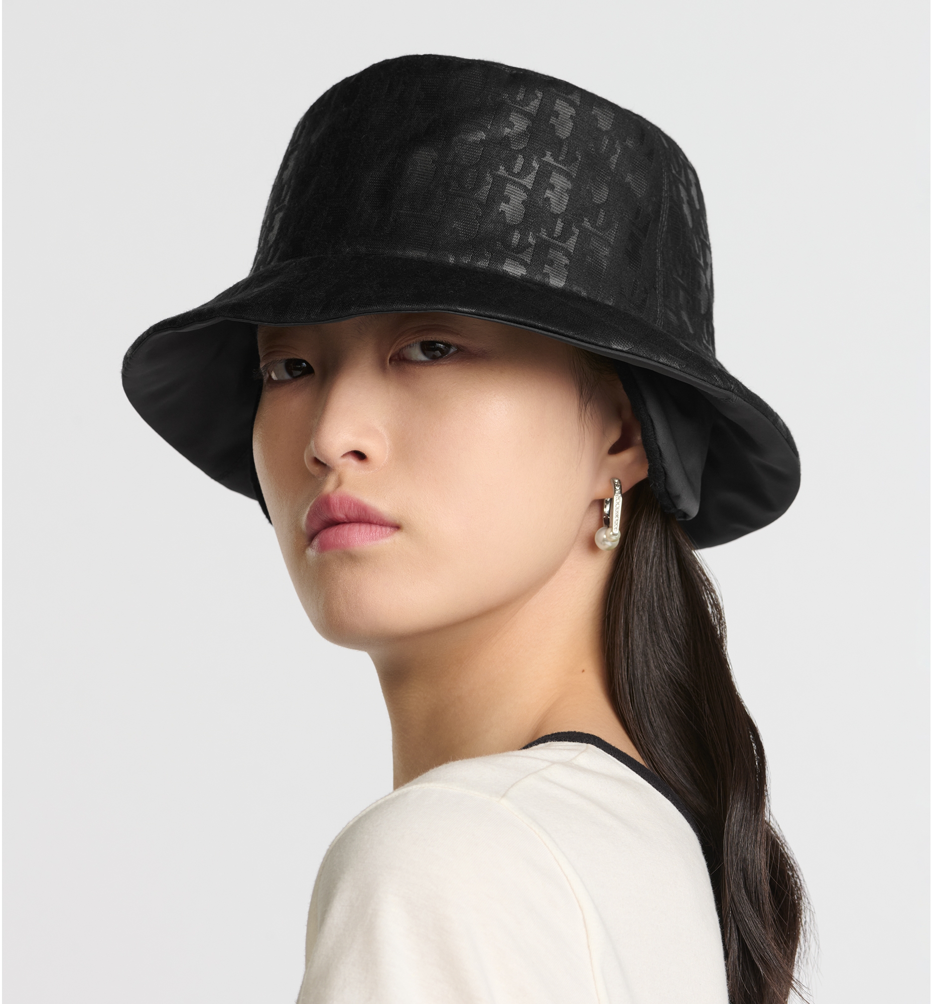 aria_look Cappello da pescatore Teddy-D DiorAlps a tesa stretta con paraorecchie aria_unfoldedView