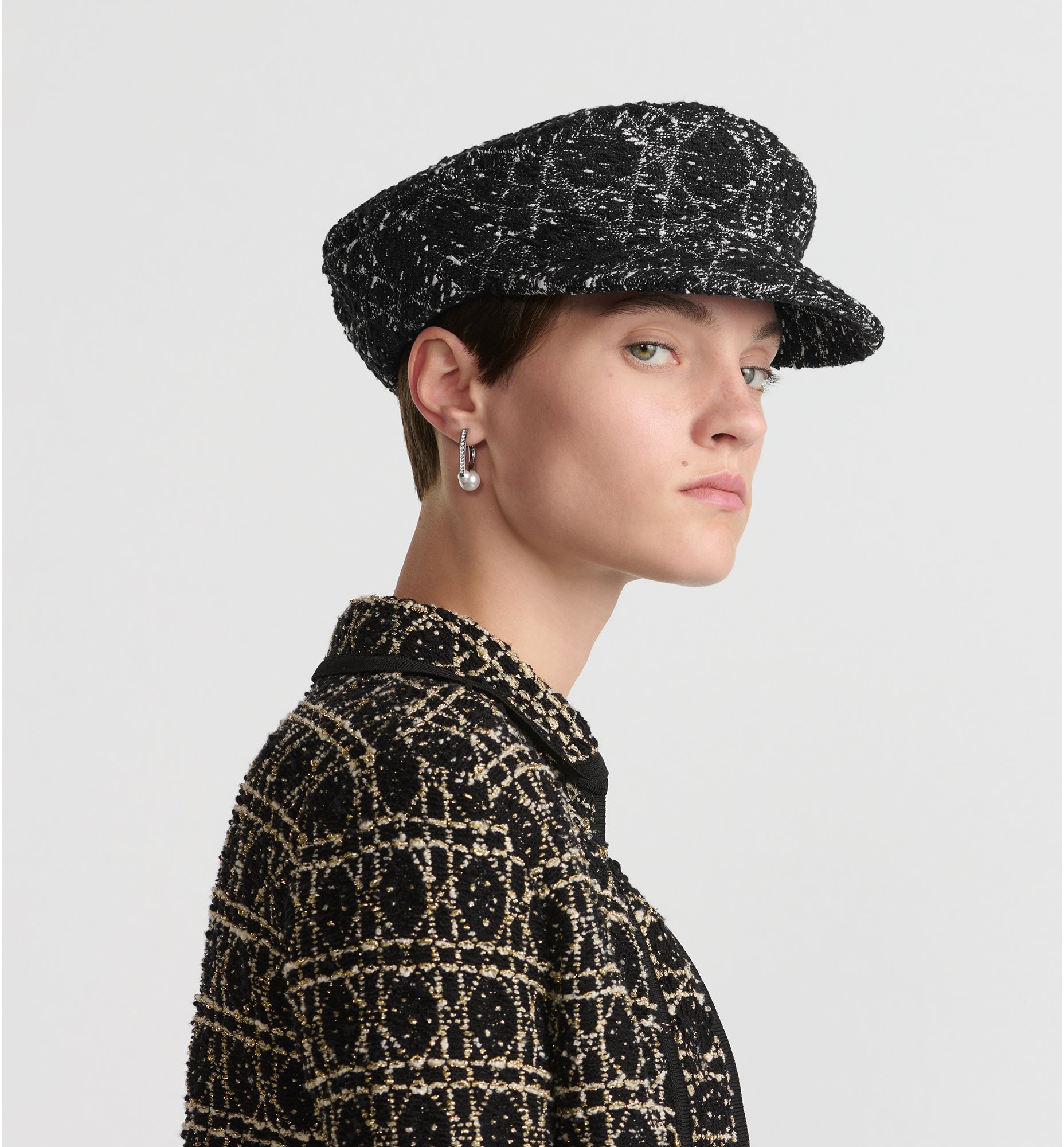 aria_look Dior Travel Cannage Cap Back view