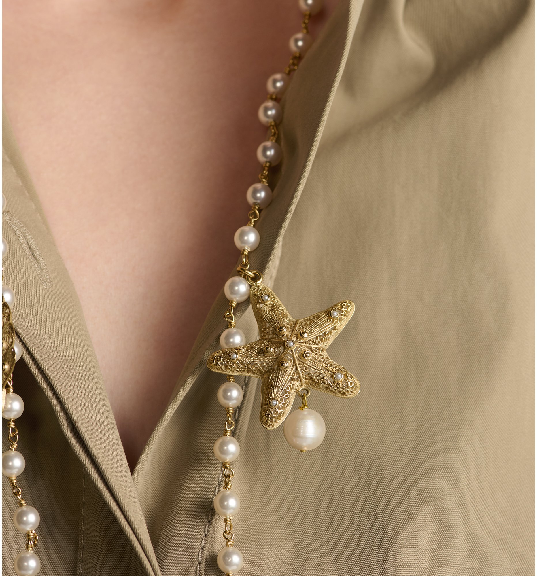 aria_look Dior Cabinet de Curiosités 長頸鏈 aria_wornViewCropped