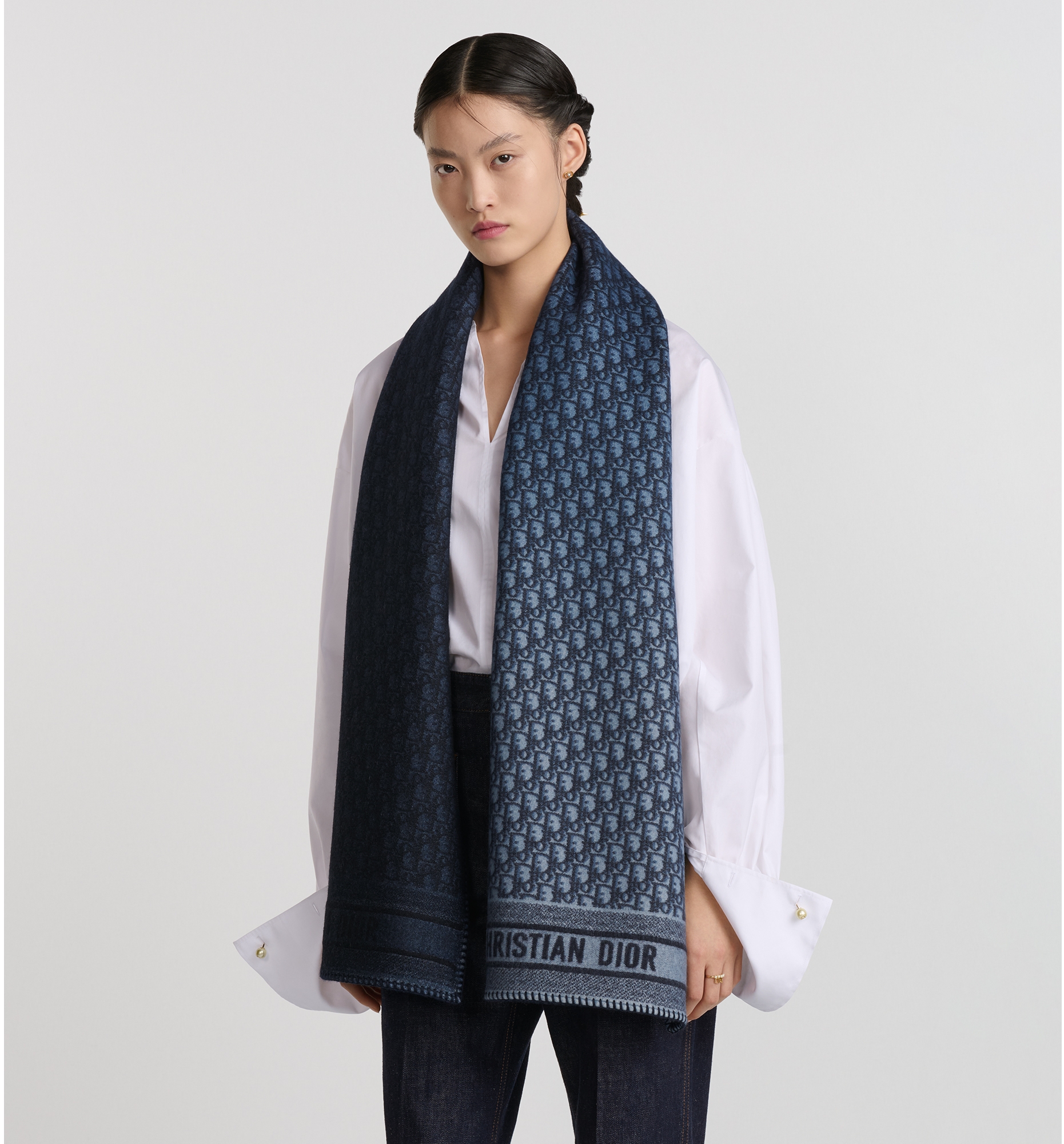 Dior stole price clearance