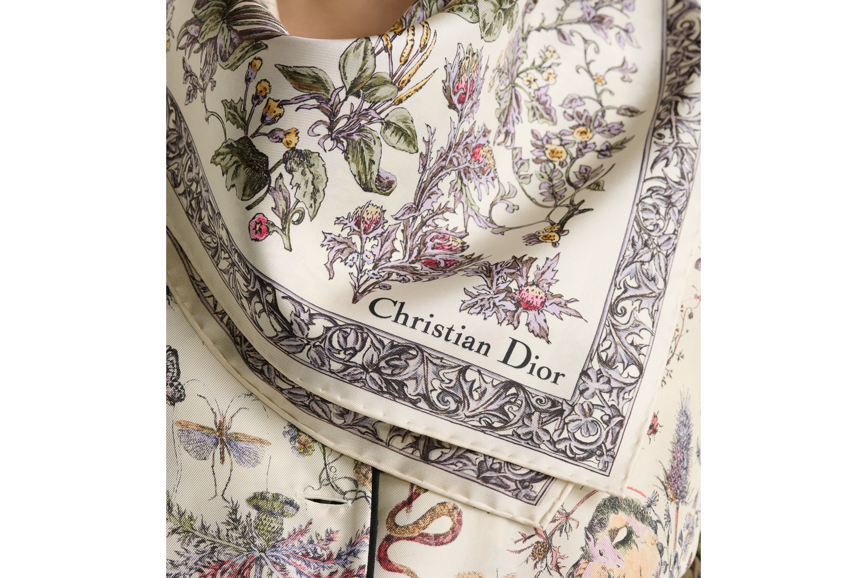 millefiori-unicorn-90-square-scarf-white-multicolor-silk-twill-dior