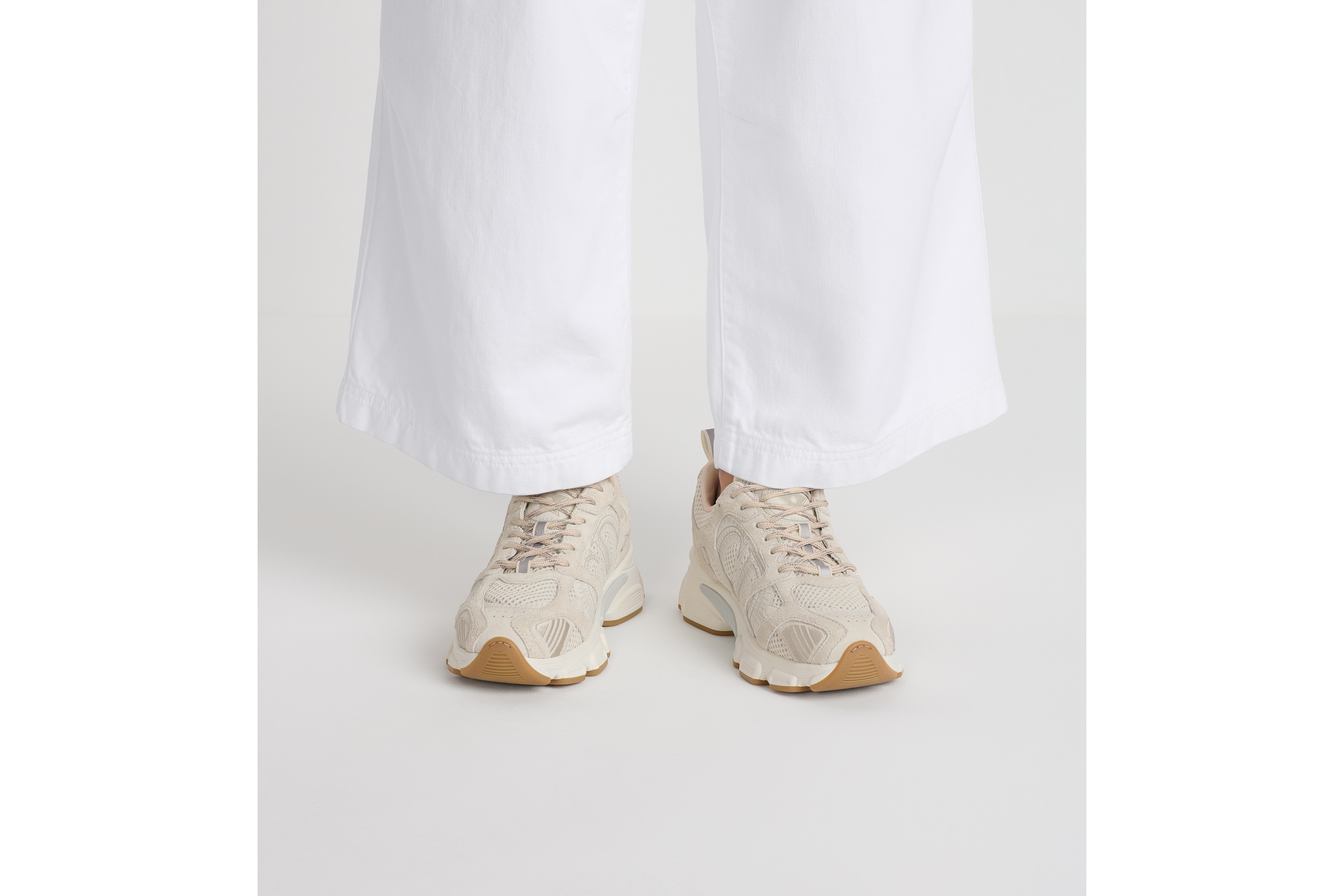 look_image_alt_prefix Dior Chrono 運動鞋 米色織網和麂面小牛皮 E14