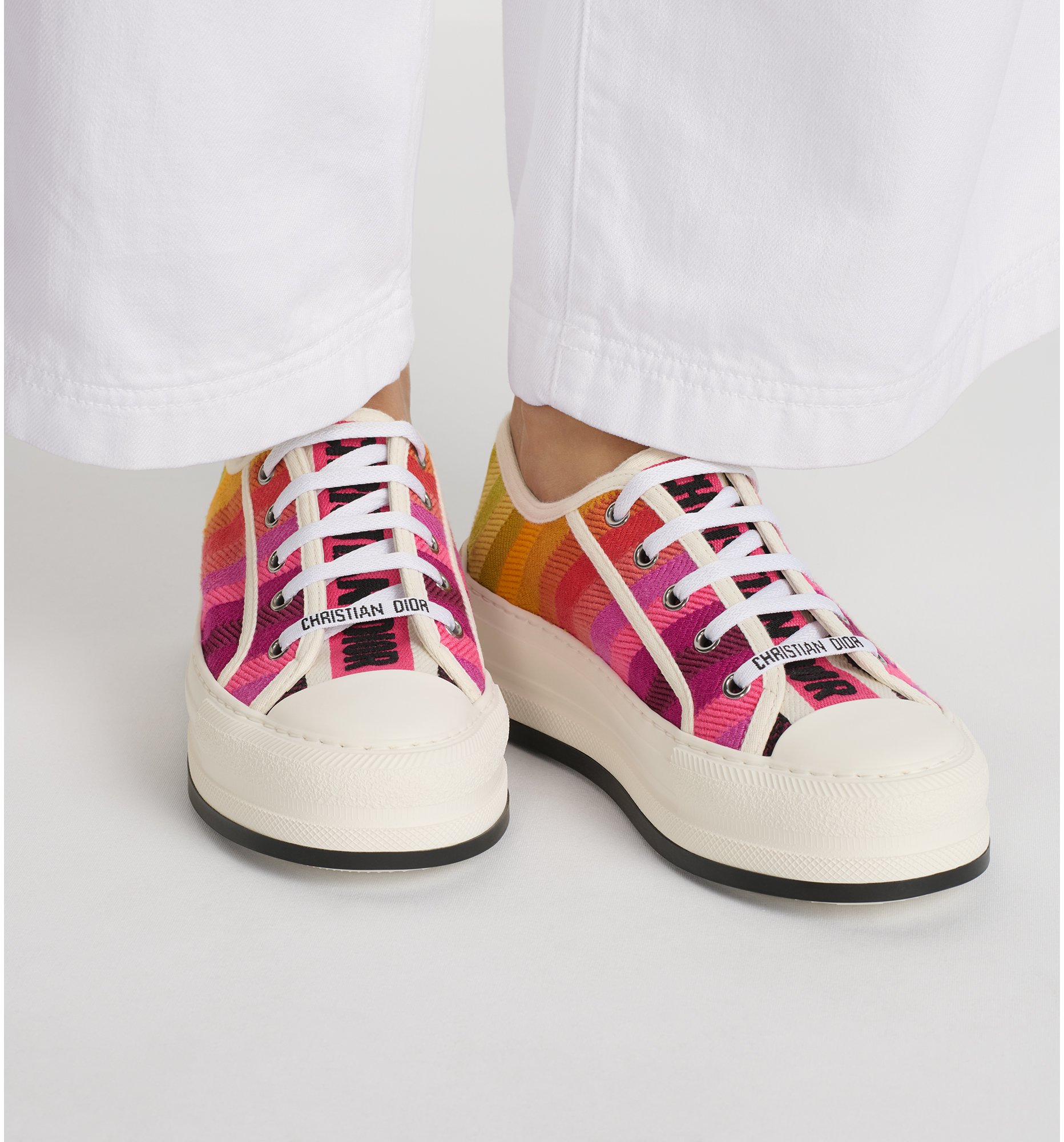 aria_look Miss Dior Walk'n'Dior Platform Sneaker