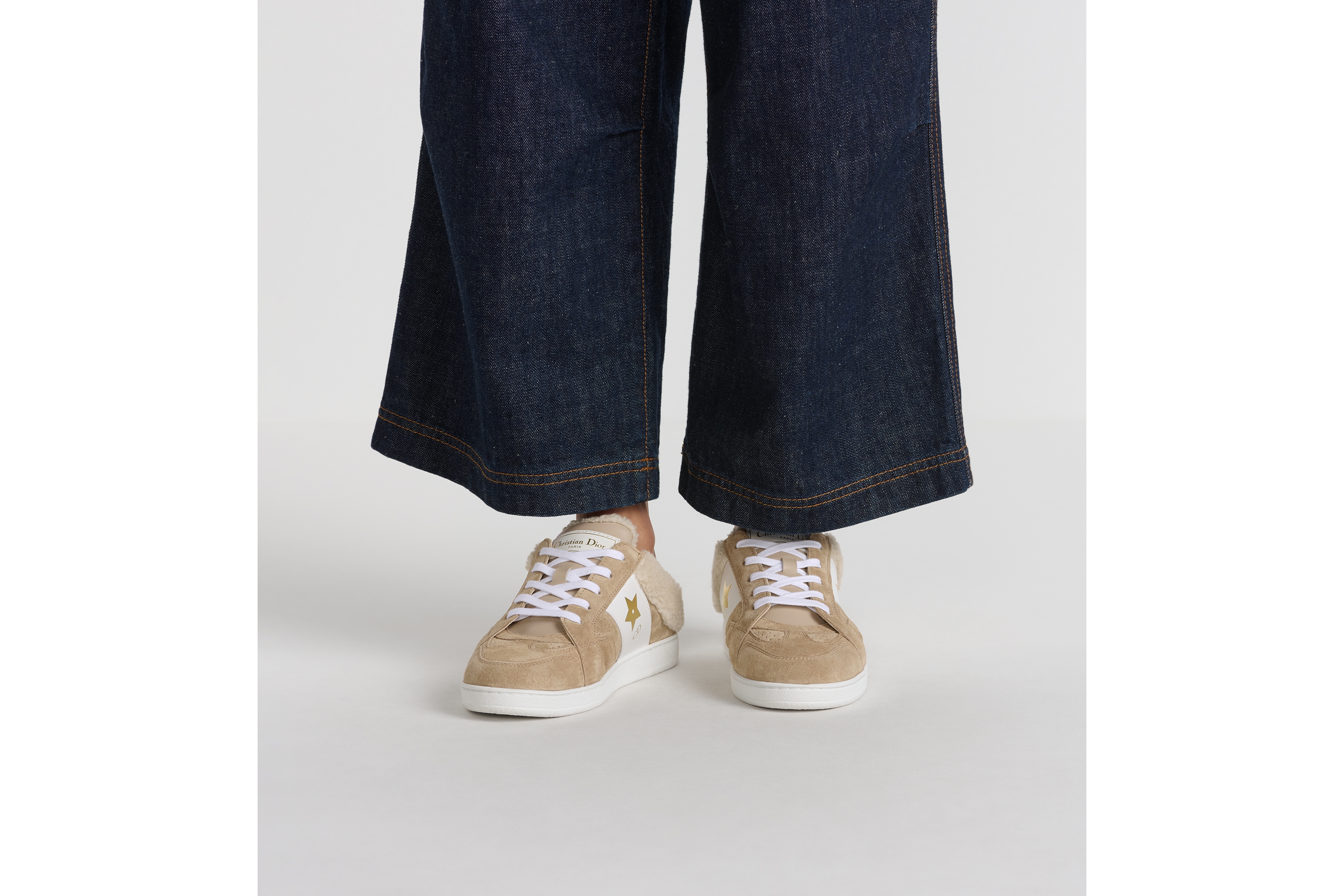 Look Sneaker Dior Star Veau velours beige E14