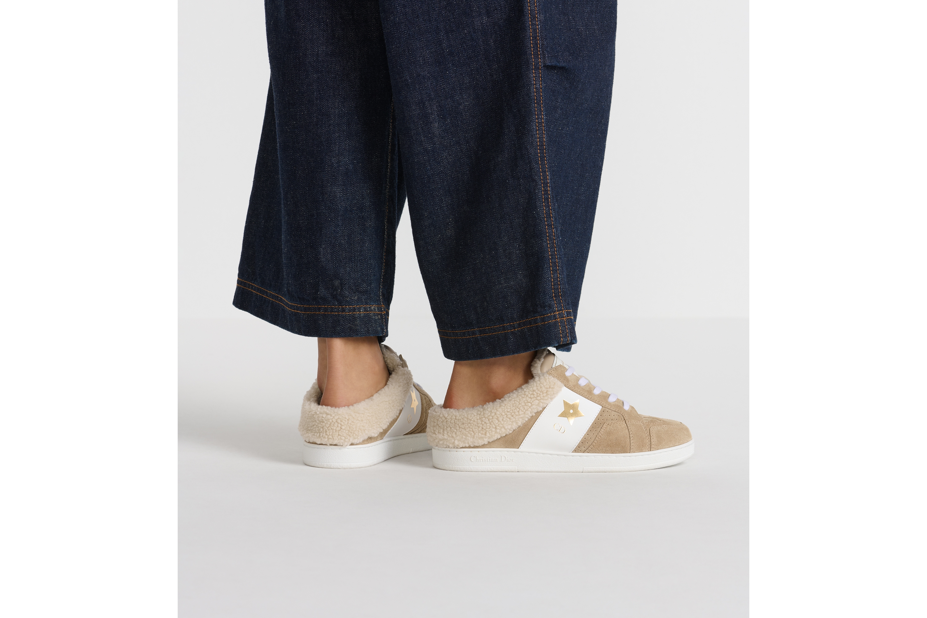 Look Sneaker Dior Star Veau velours beige E15