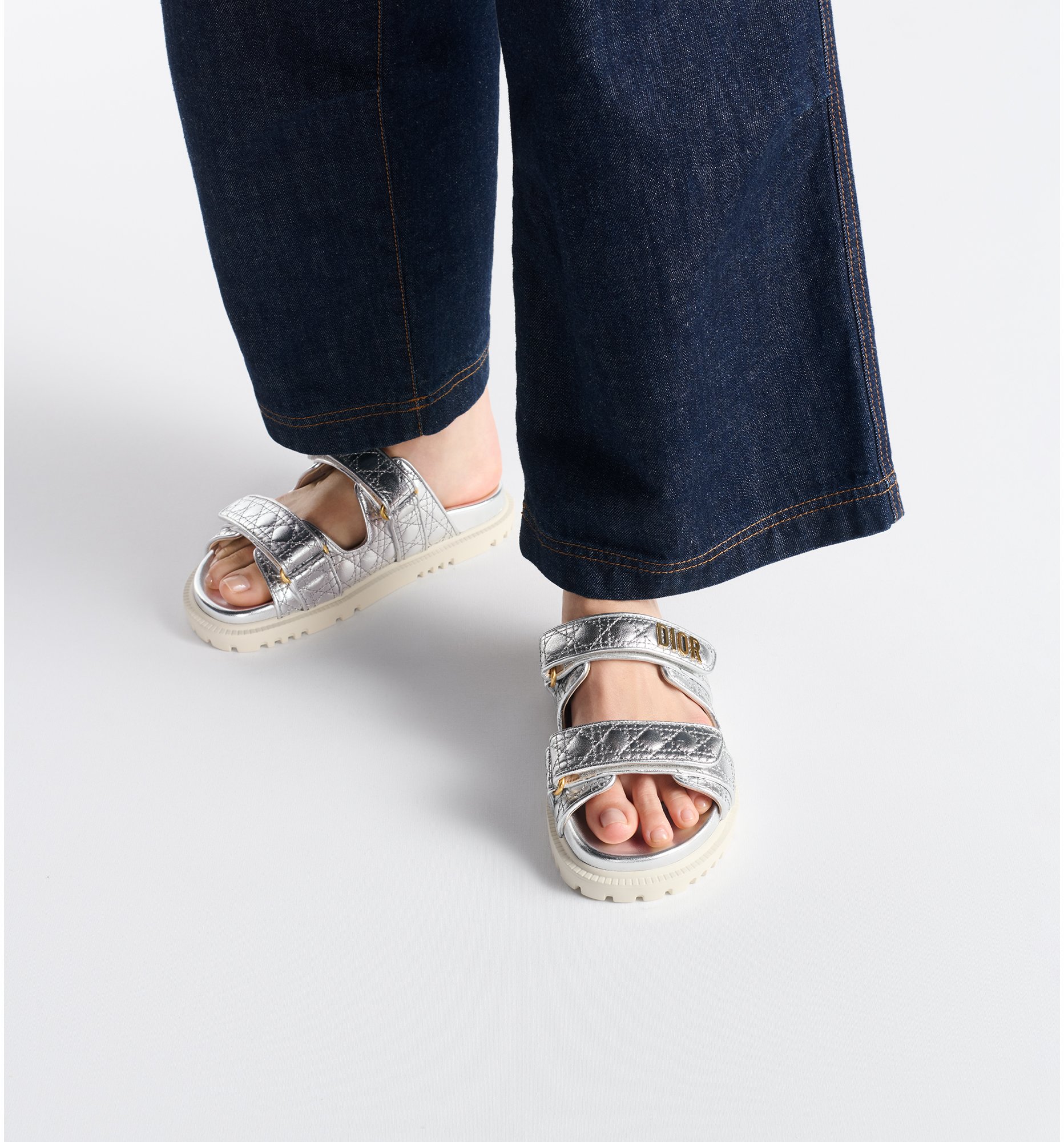 aria_look Dior Or Dioract Slide