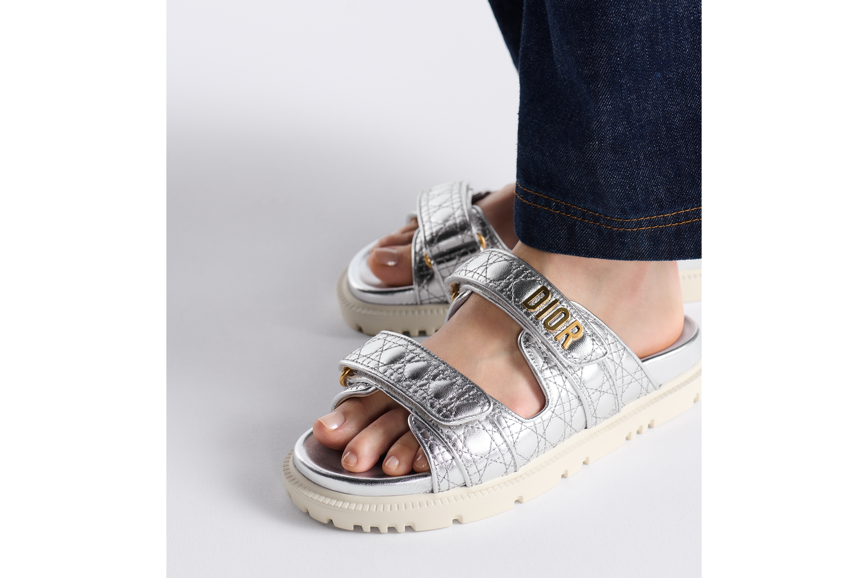 Dior Or Dioract Slide