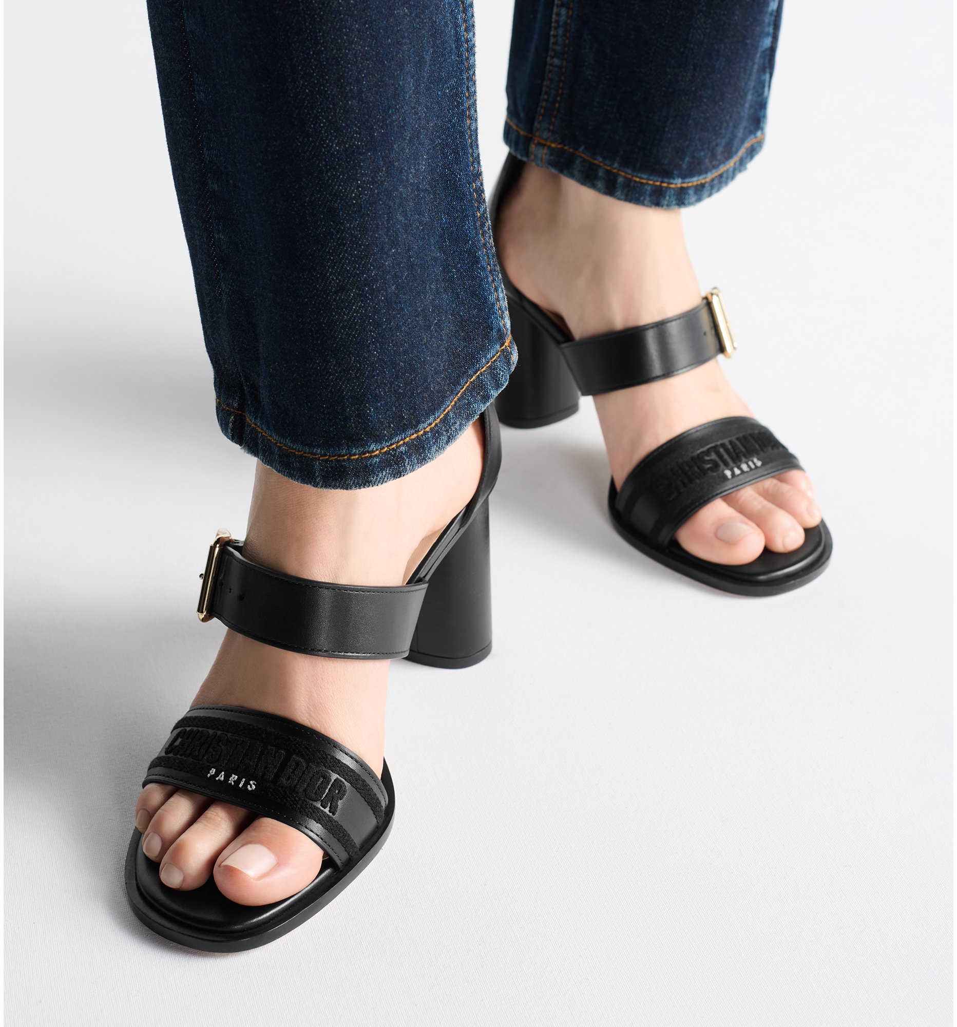 aria_look Dway Heeled Sandal