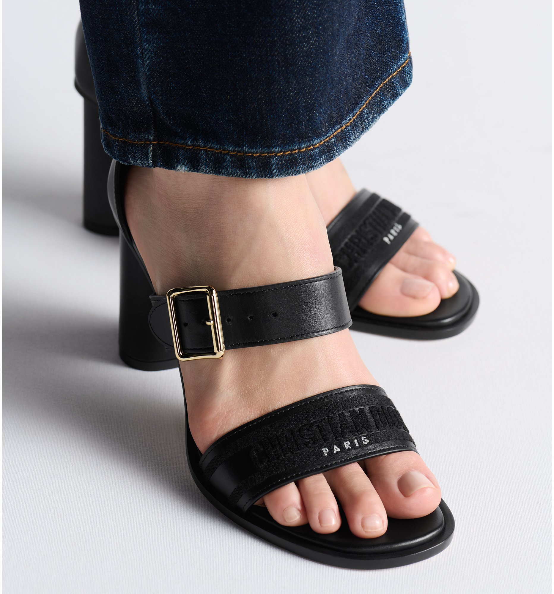 aria_look Dway Heeled Sandal