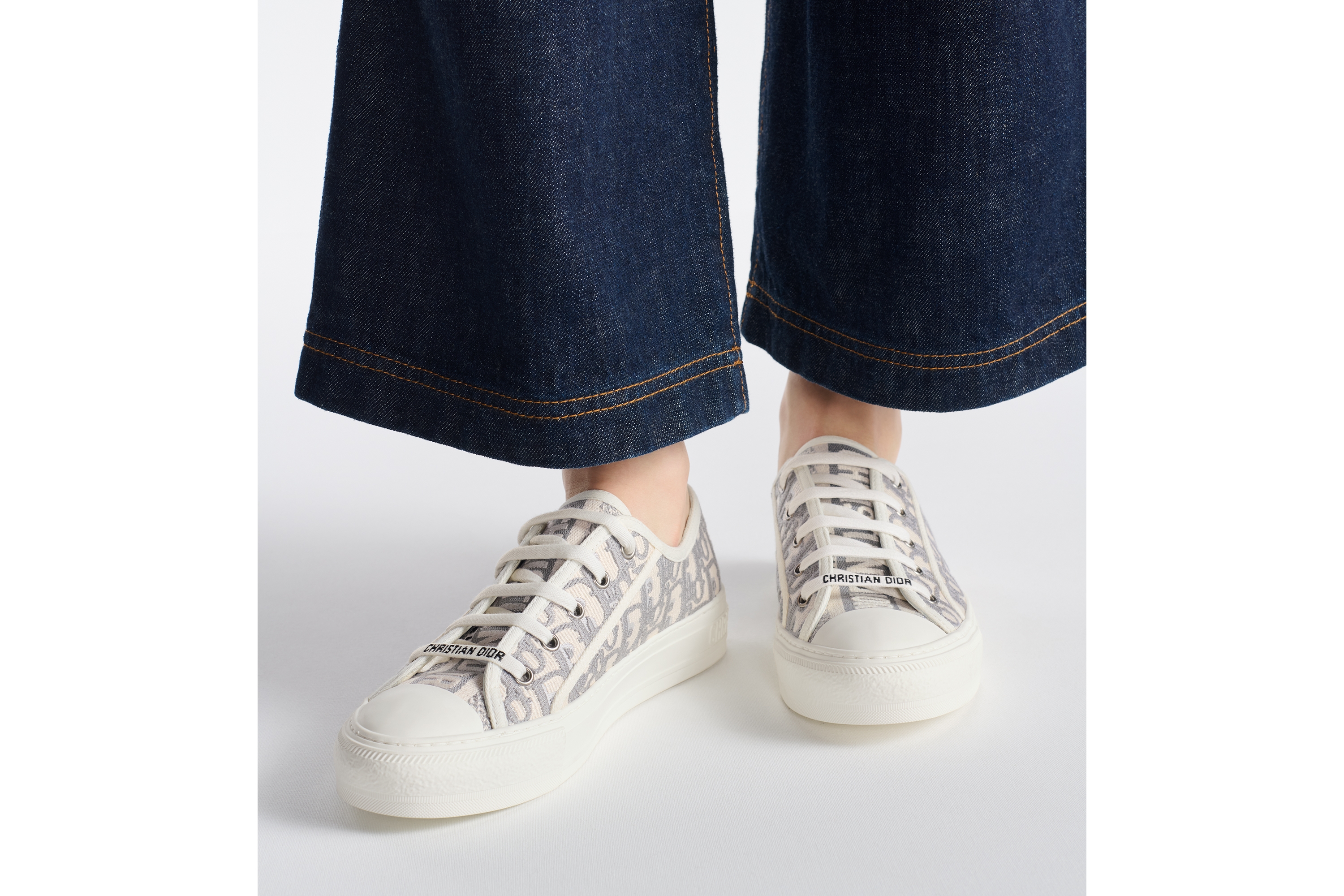 look_image_alt_prefix Walk'n'Dior-sneaker Katoen met steengrijs Dior Oblique-borduursel E14