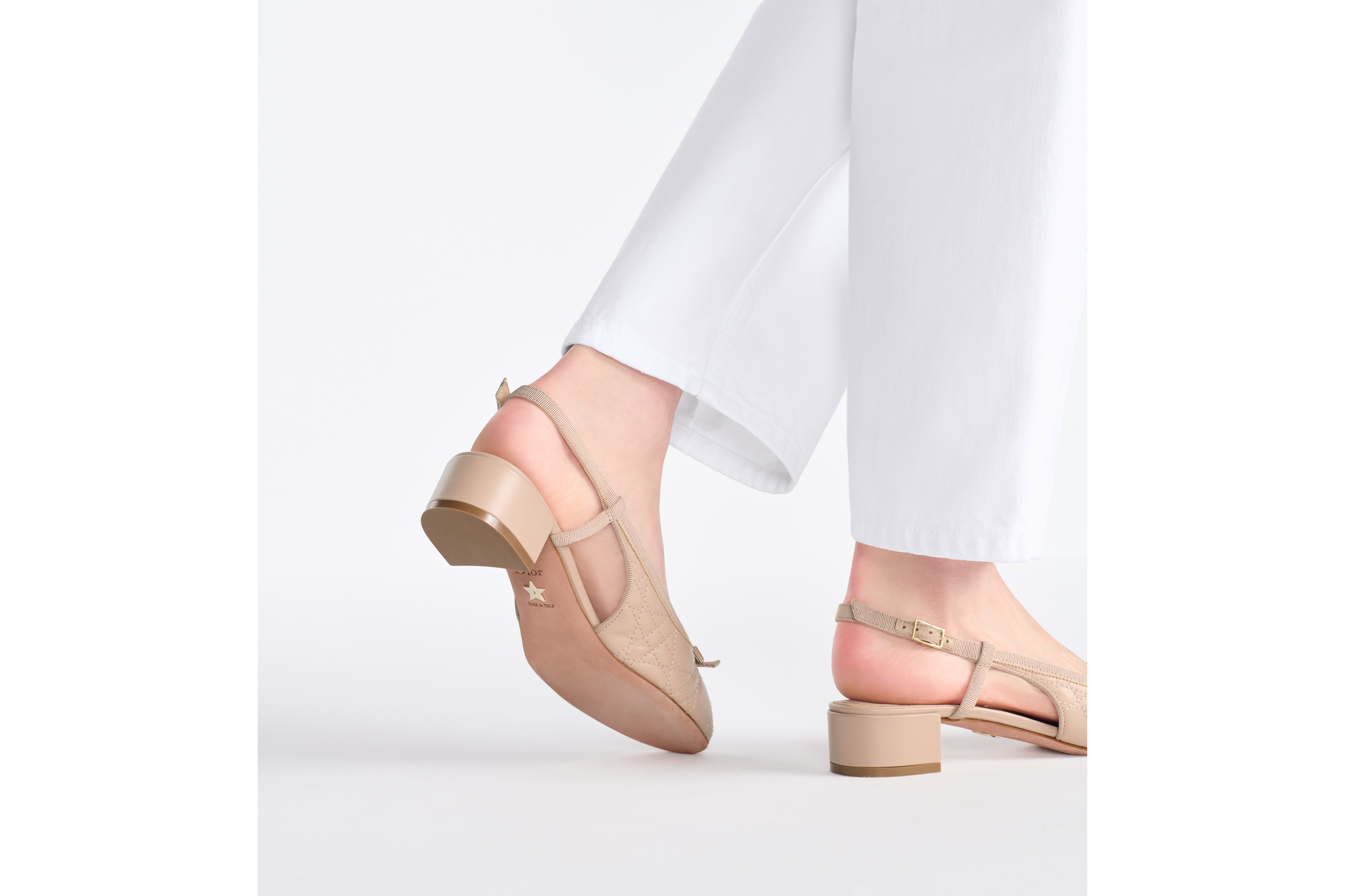 look_image_alt_prefix Dior Ballet Slingback-Pumps Gestepptes Cannage Kalbsleder in Nude E16