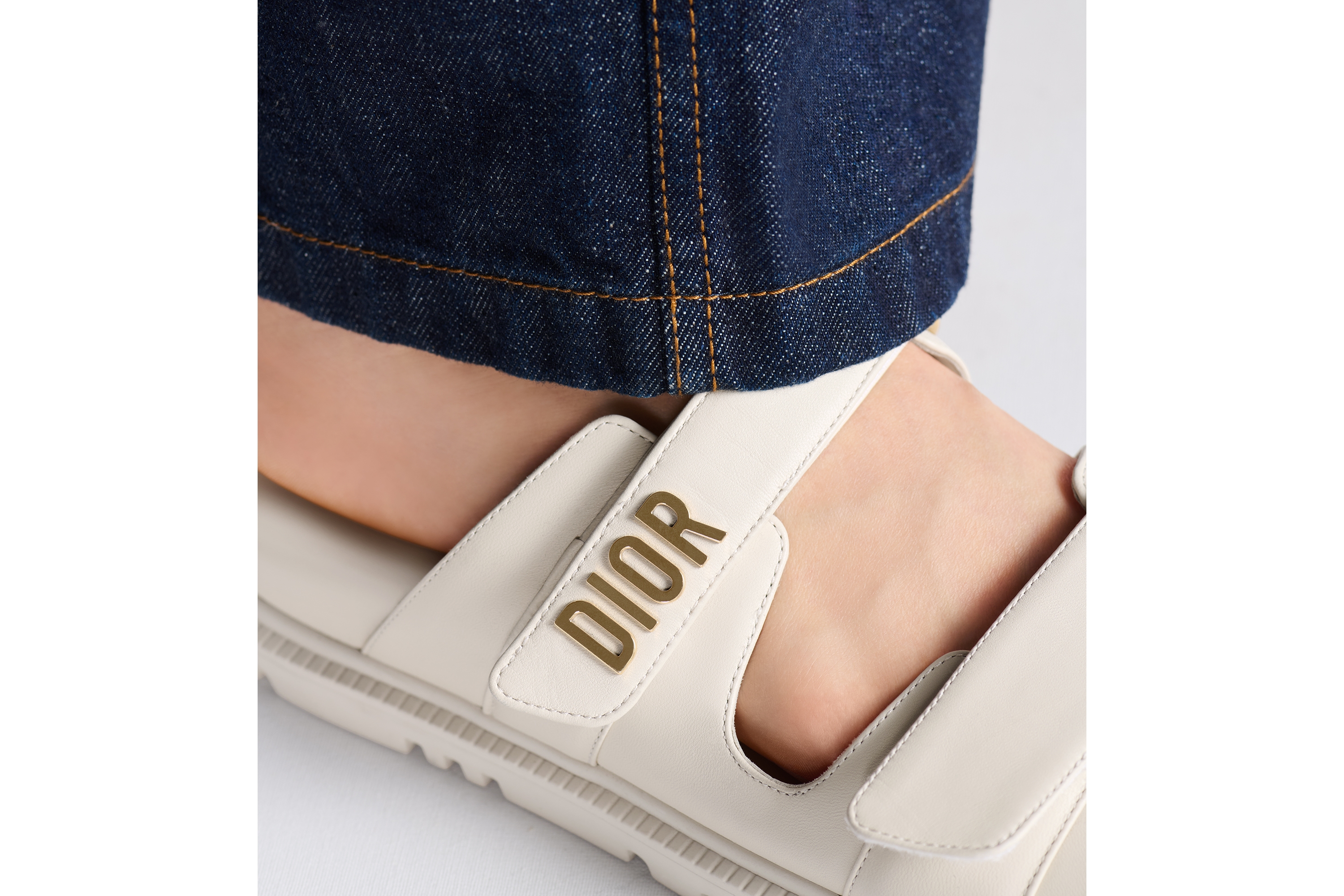 look_image_alt_prefix Dioract-muiltje Wit lamsleer E17