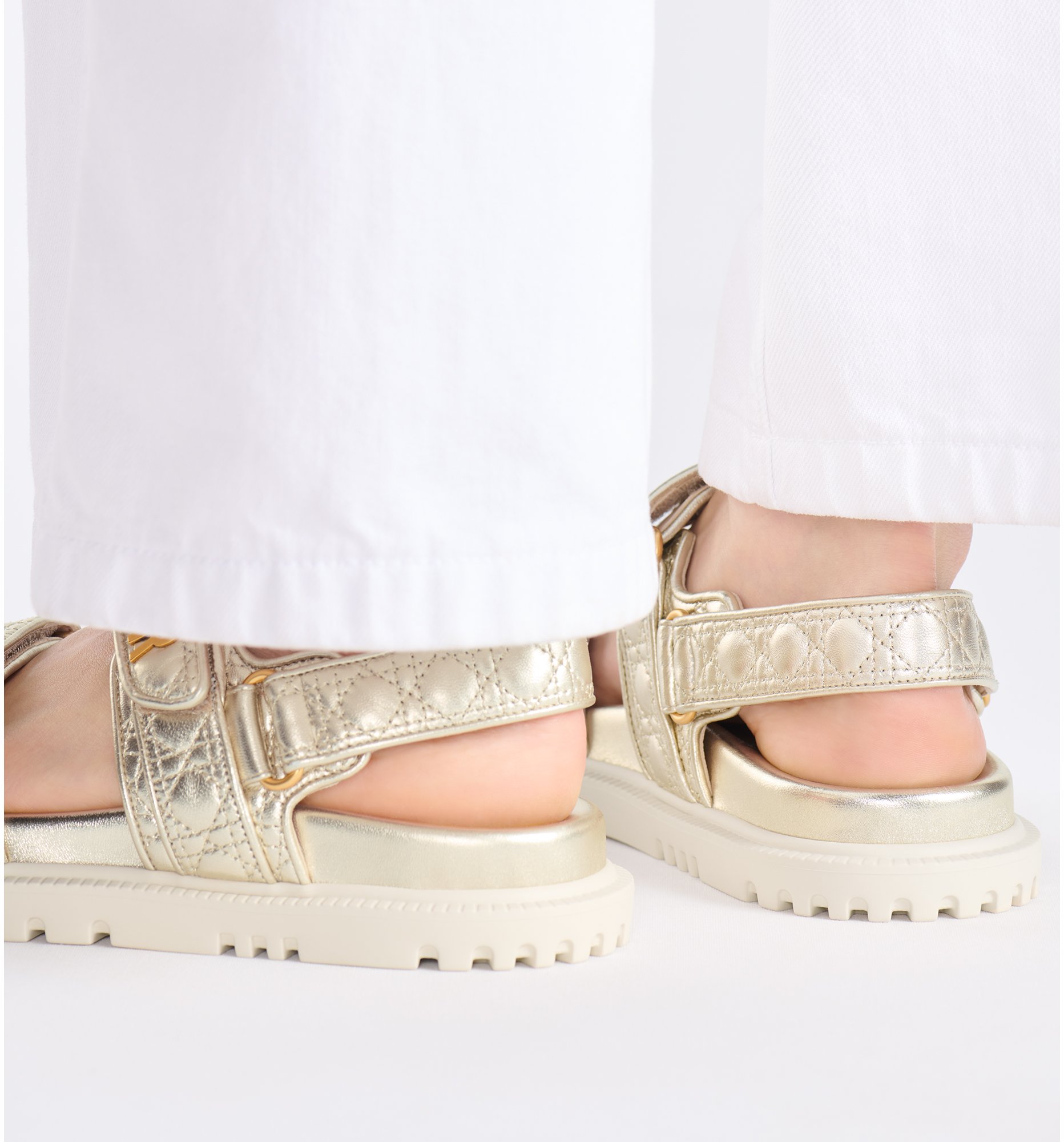 aria_look Sandália Dior Or Dioract