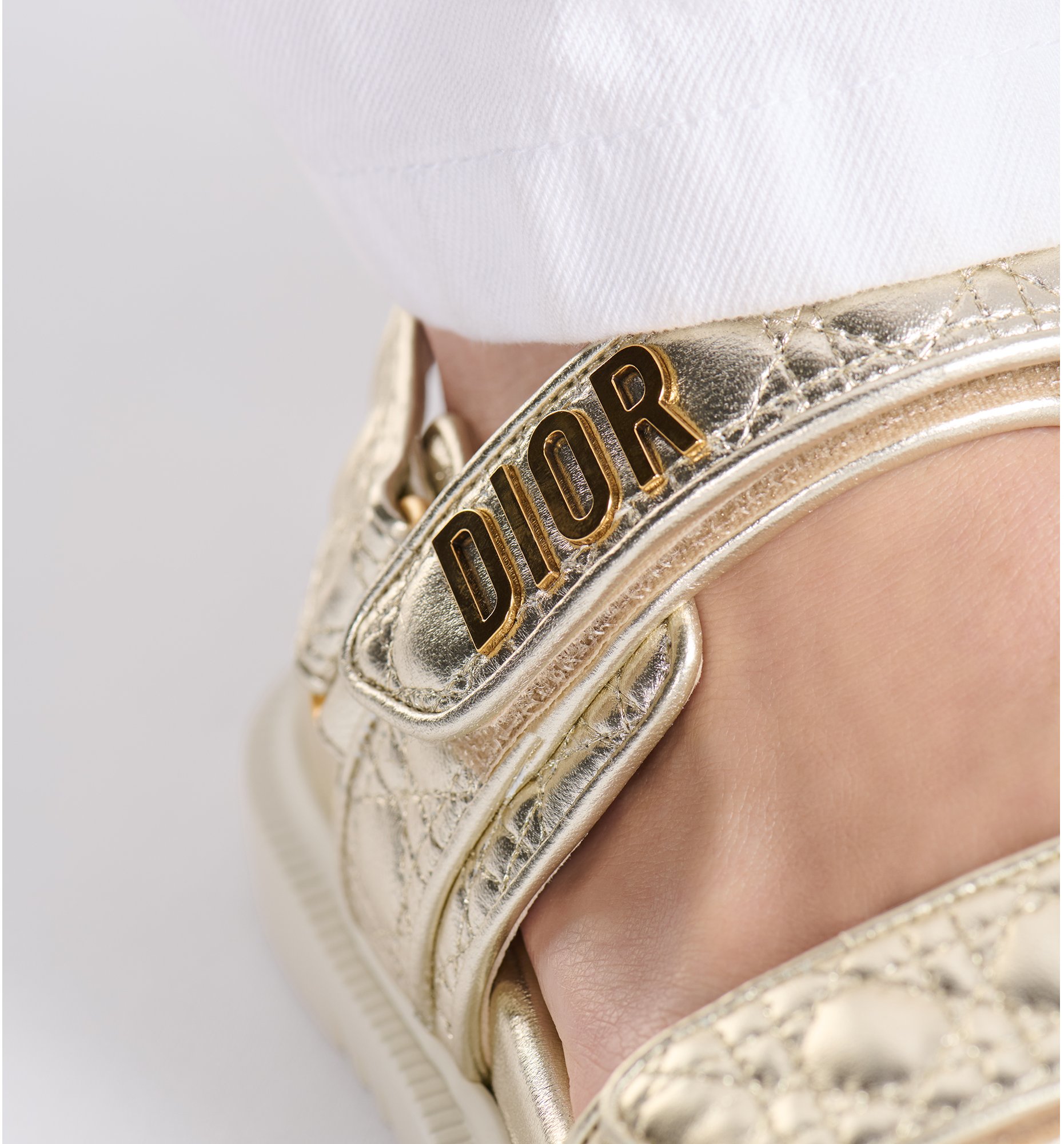 aria_look Sandália Dior Or Dioract