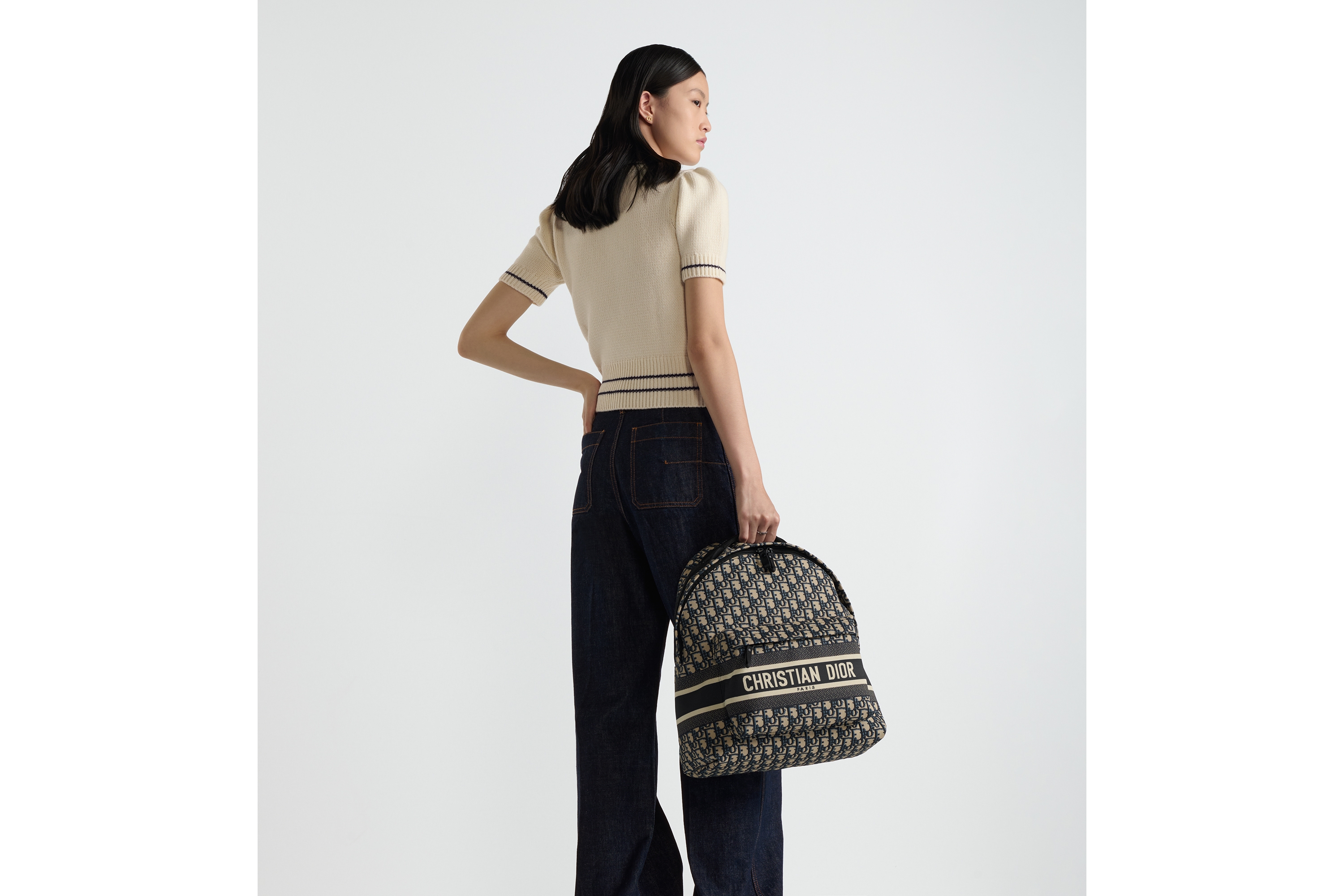 look_image_alt_prefix DiorTravel Rucksack Dior Oblique Jacquard in Blau E06
