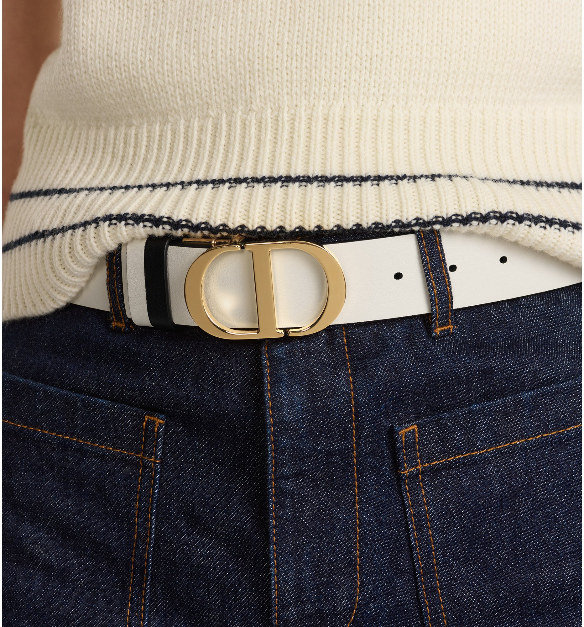 aria_look 30 Montaigne Reversible Belt Worn view