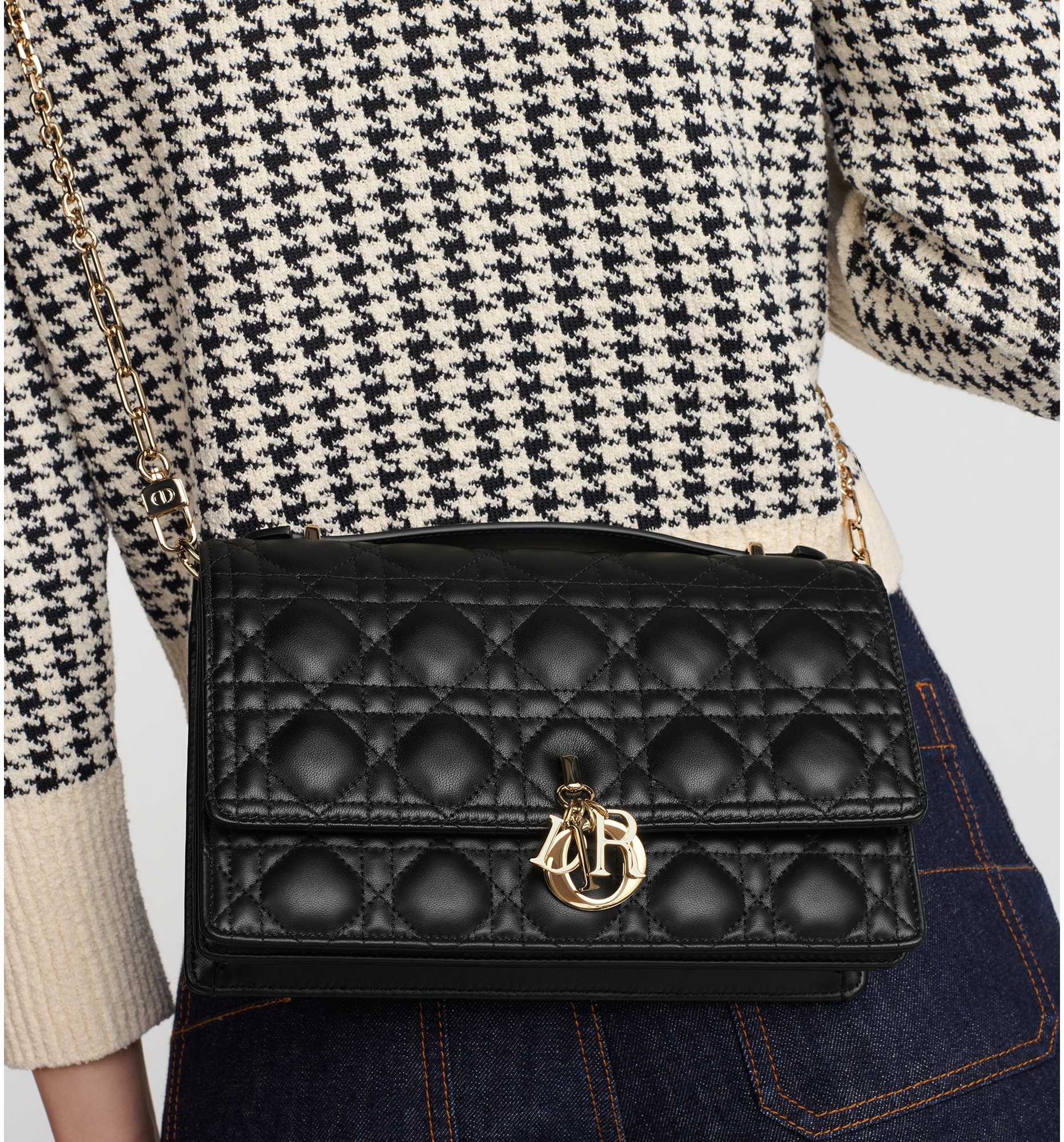 aria_look My Dior Top Handle Bag