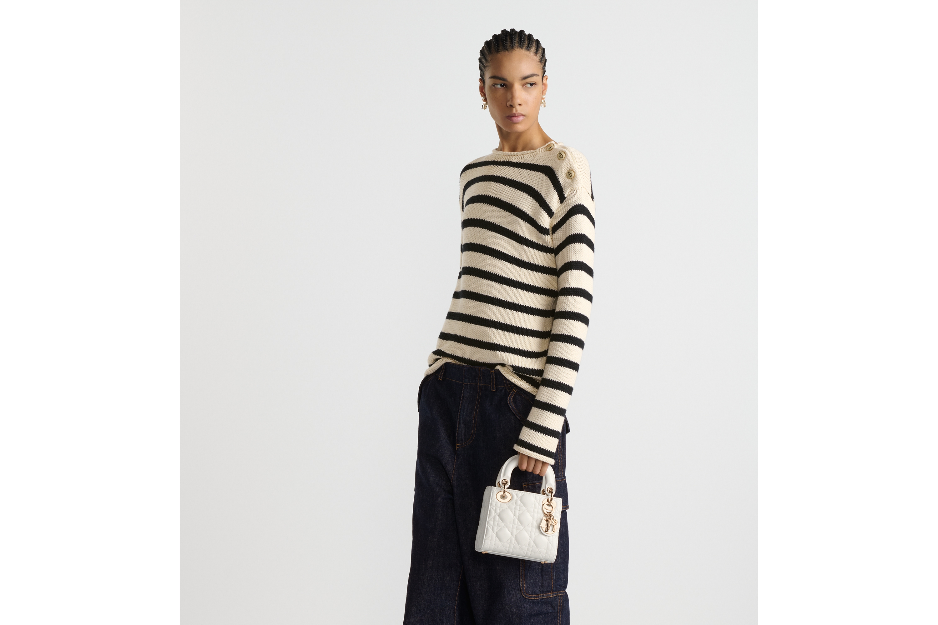 Look Mini Lady Dior Bag Latte Cannage Lambskin E05