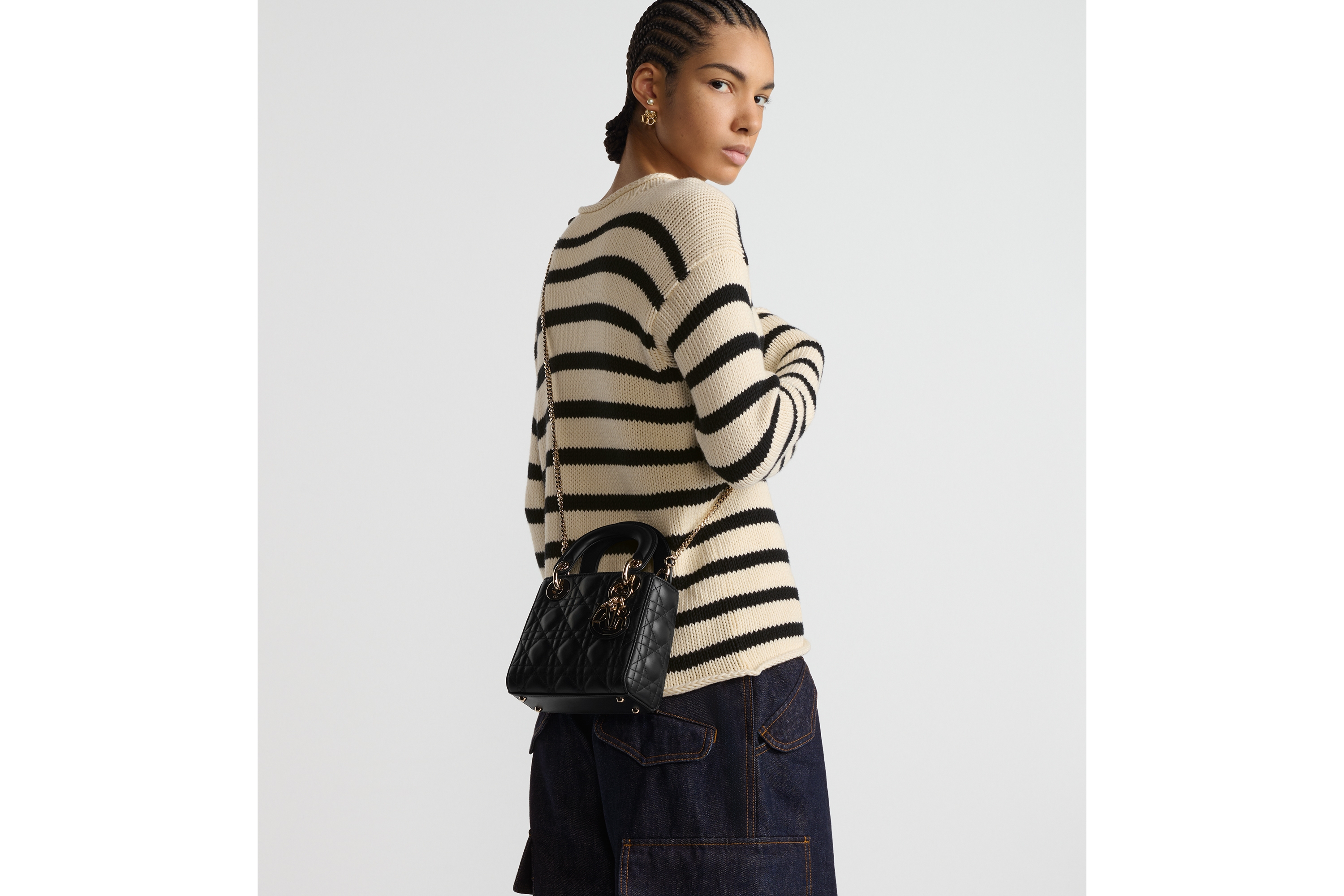 look_image_alt_prefix Mini Lady Dior Tasche Cannage Lammleder in Schwarz E06