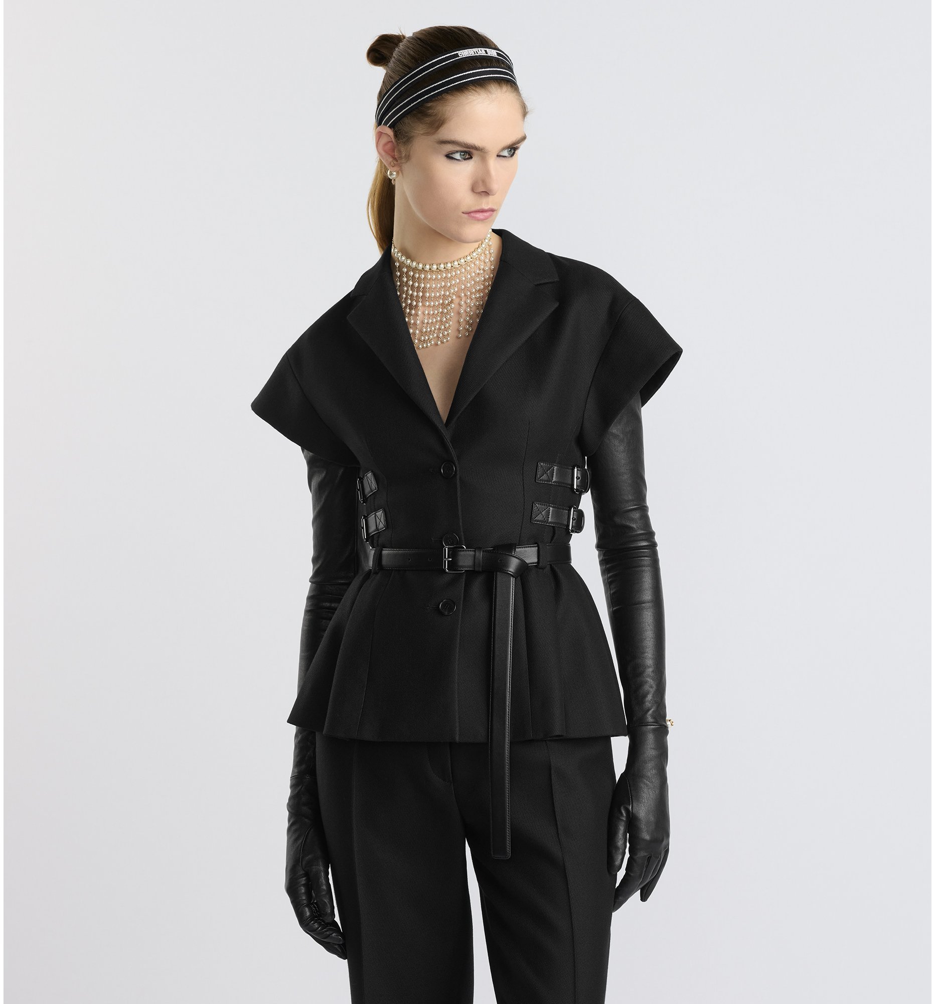 aria_look Short-Sleeved Belted Jacket Three quarter opened view