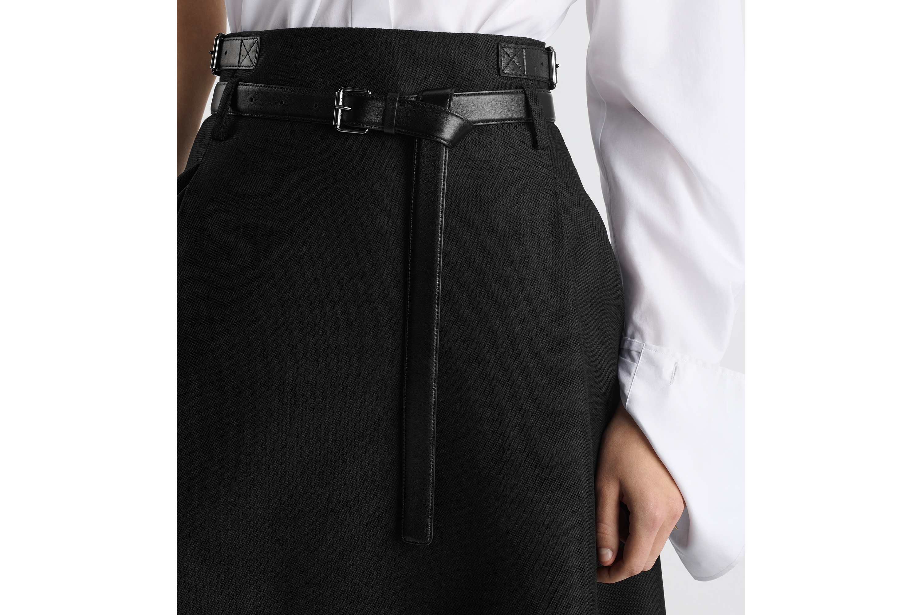 Look Mid-Length Belted Skirt Black Virgin Wool and Silk Grain de Poudre E13