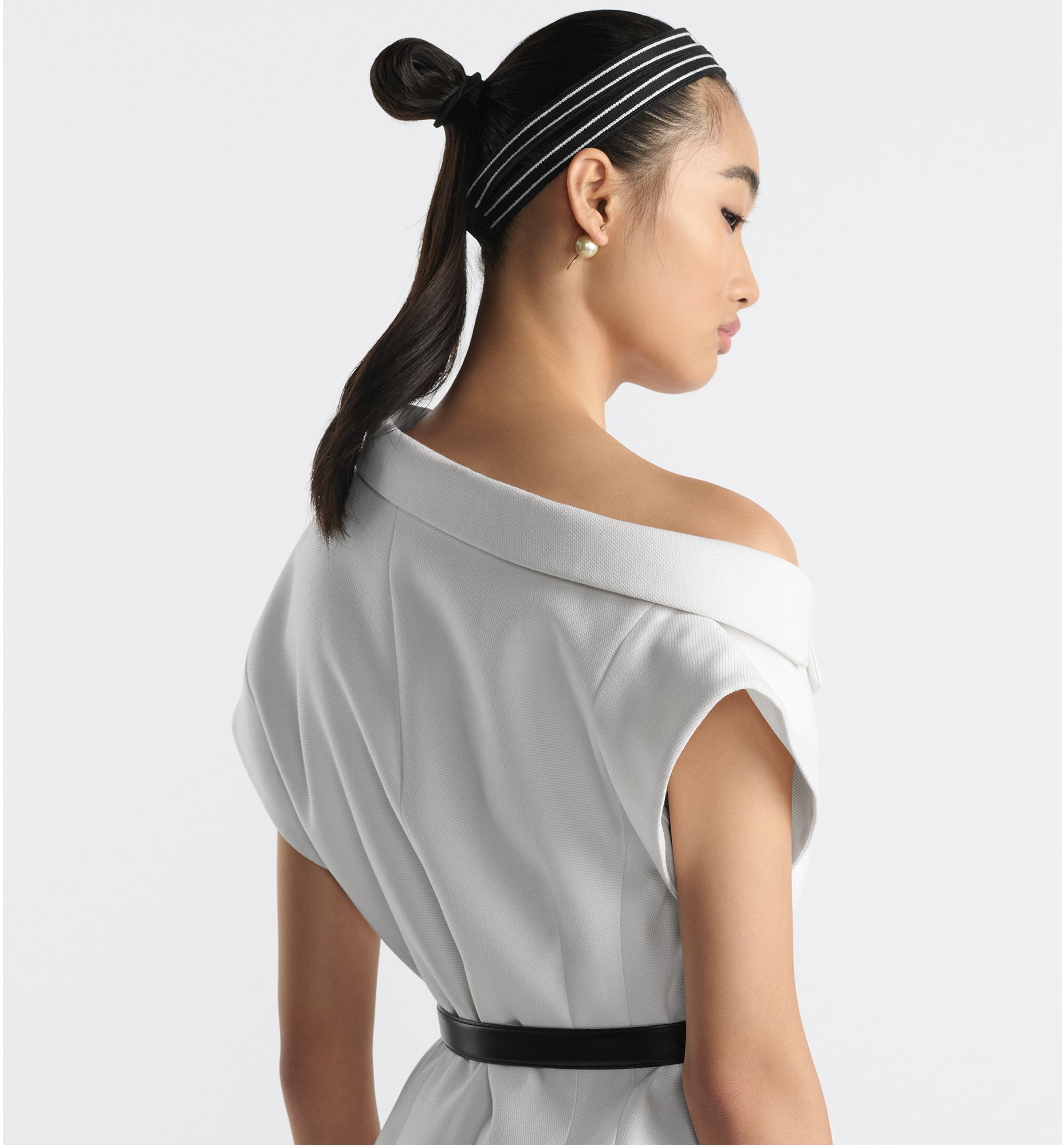 aria_look Asymmetric Short-Sleeved Jacket with Belt Top shot view