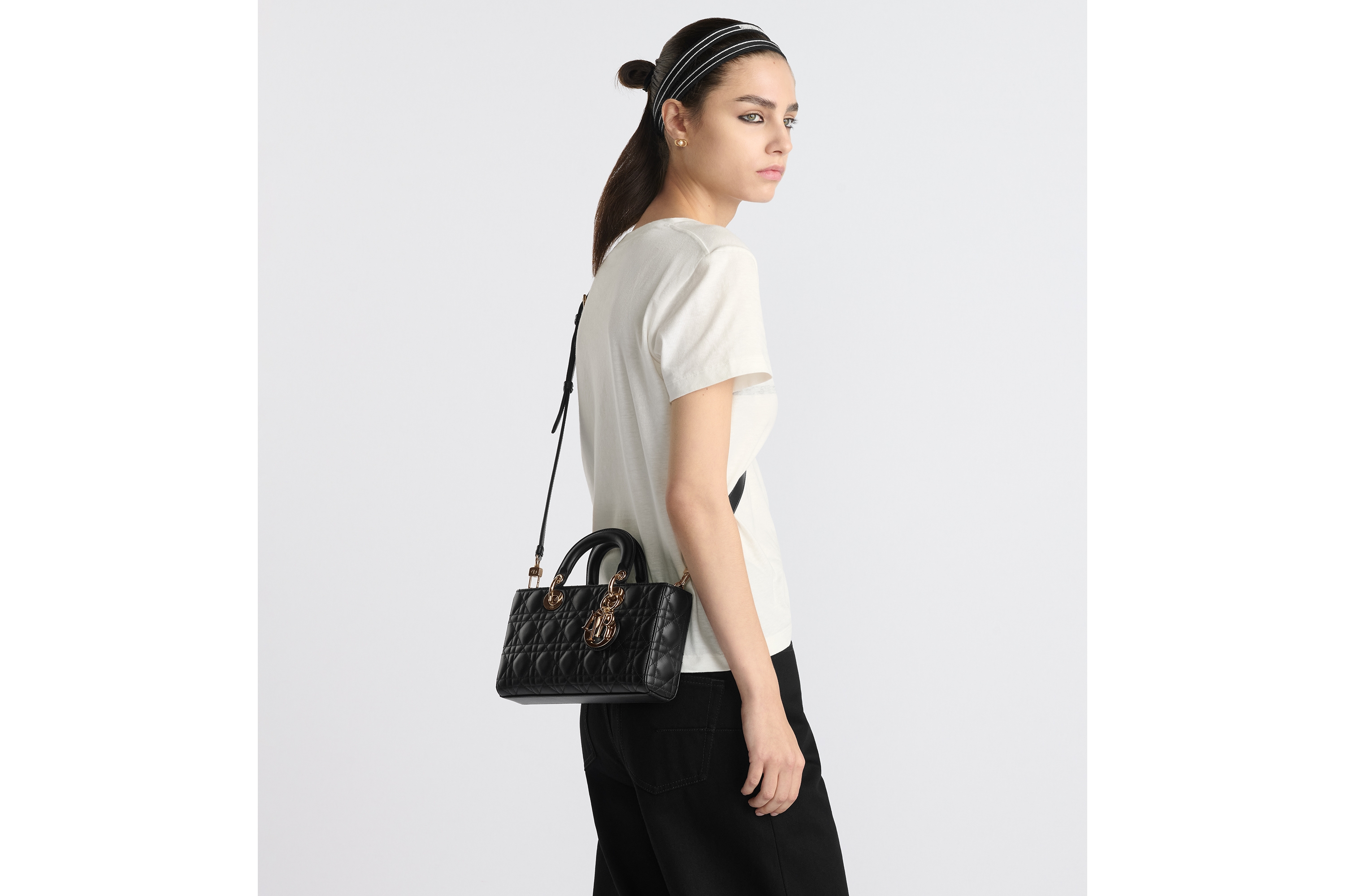 Look Medium Lady D-Joy Bag Black Cannage Lambskin E06