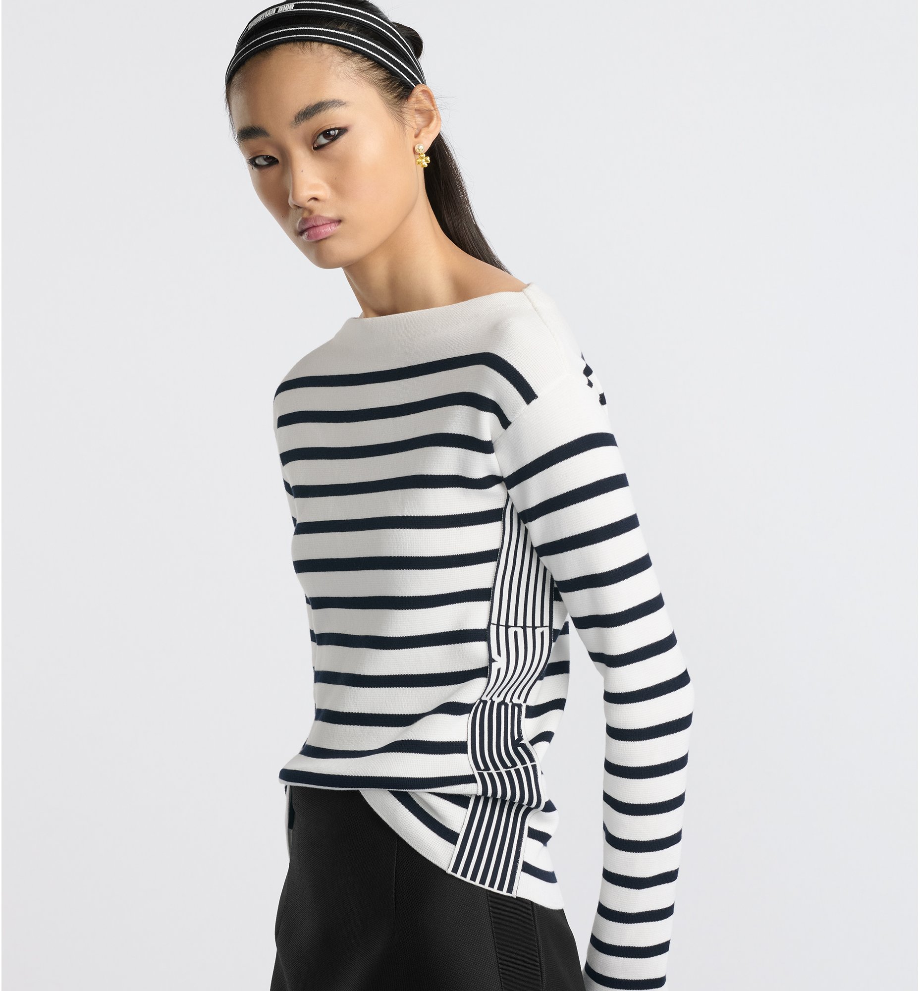aria_look Dior Marinière Sweater Three quarter back view