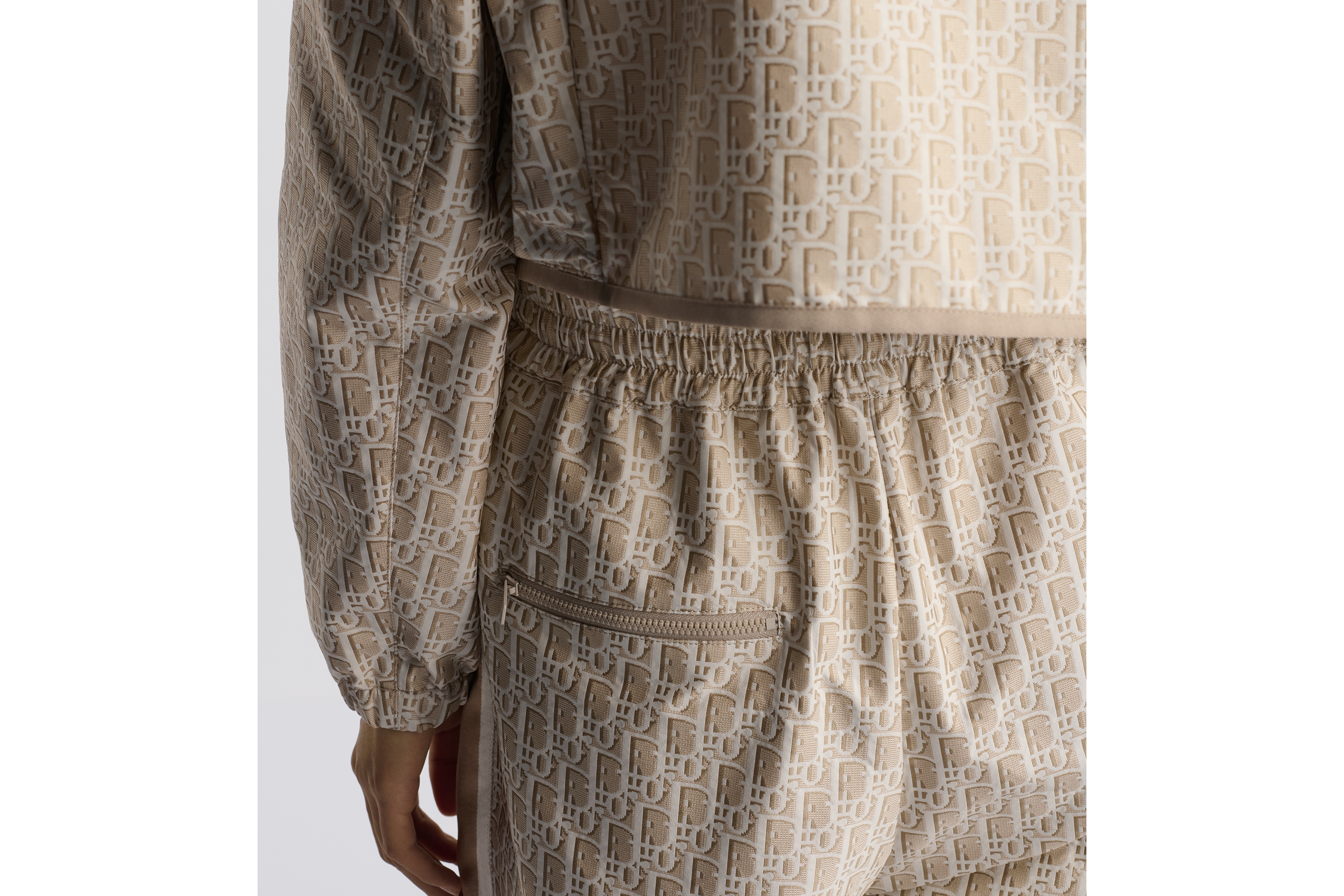 Look Flared Pants Beige Technical Jacquard Taffeta with Dior Oblique Motif E17