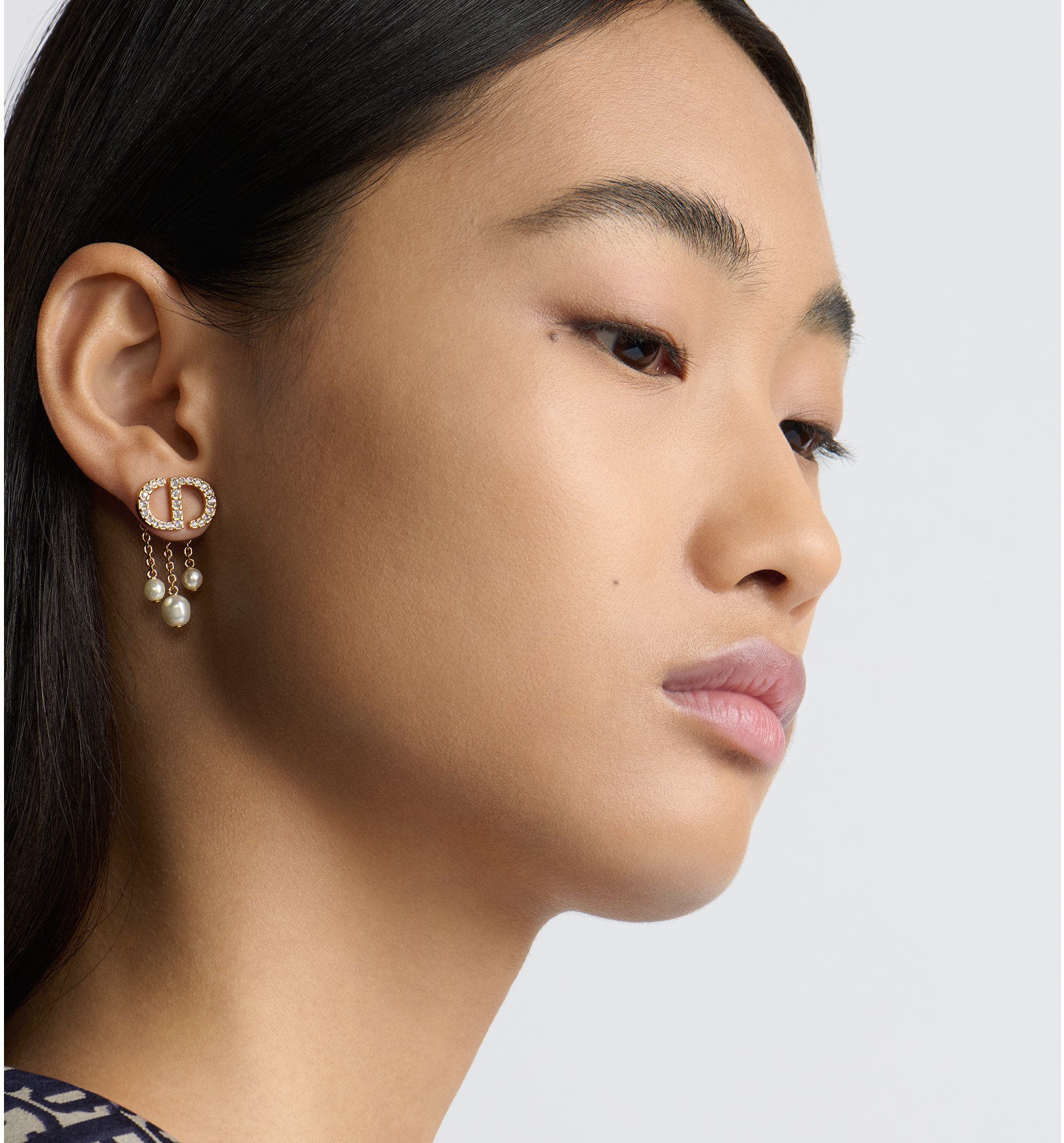 aria_look Petit CD Earrings Back view