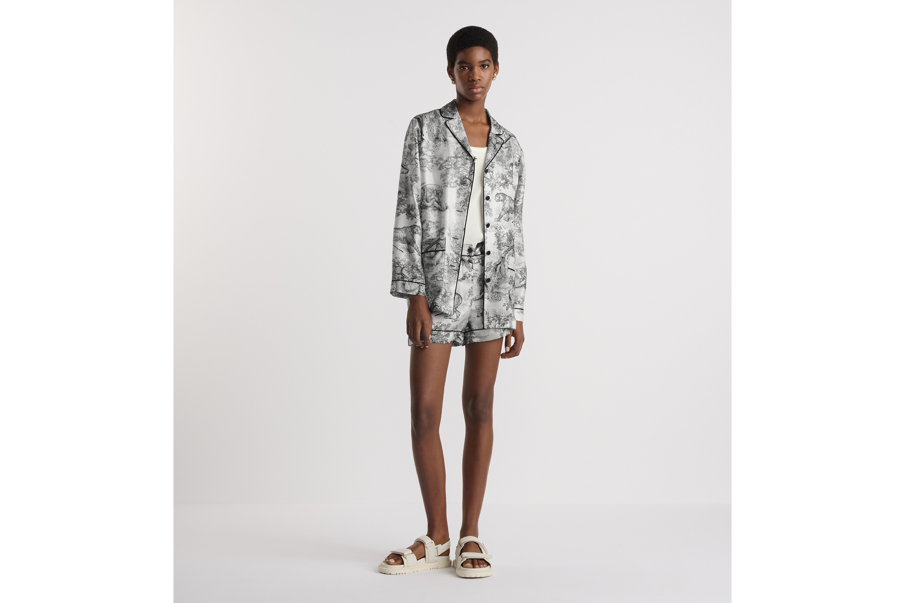 Look Dior Chez Moi Shirt White and Navy Blue Toile de Jouy Silk Twill E01