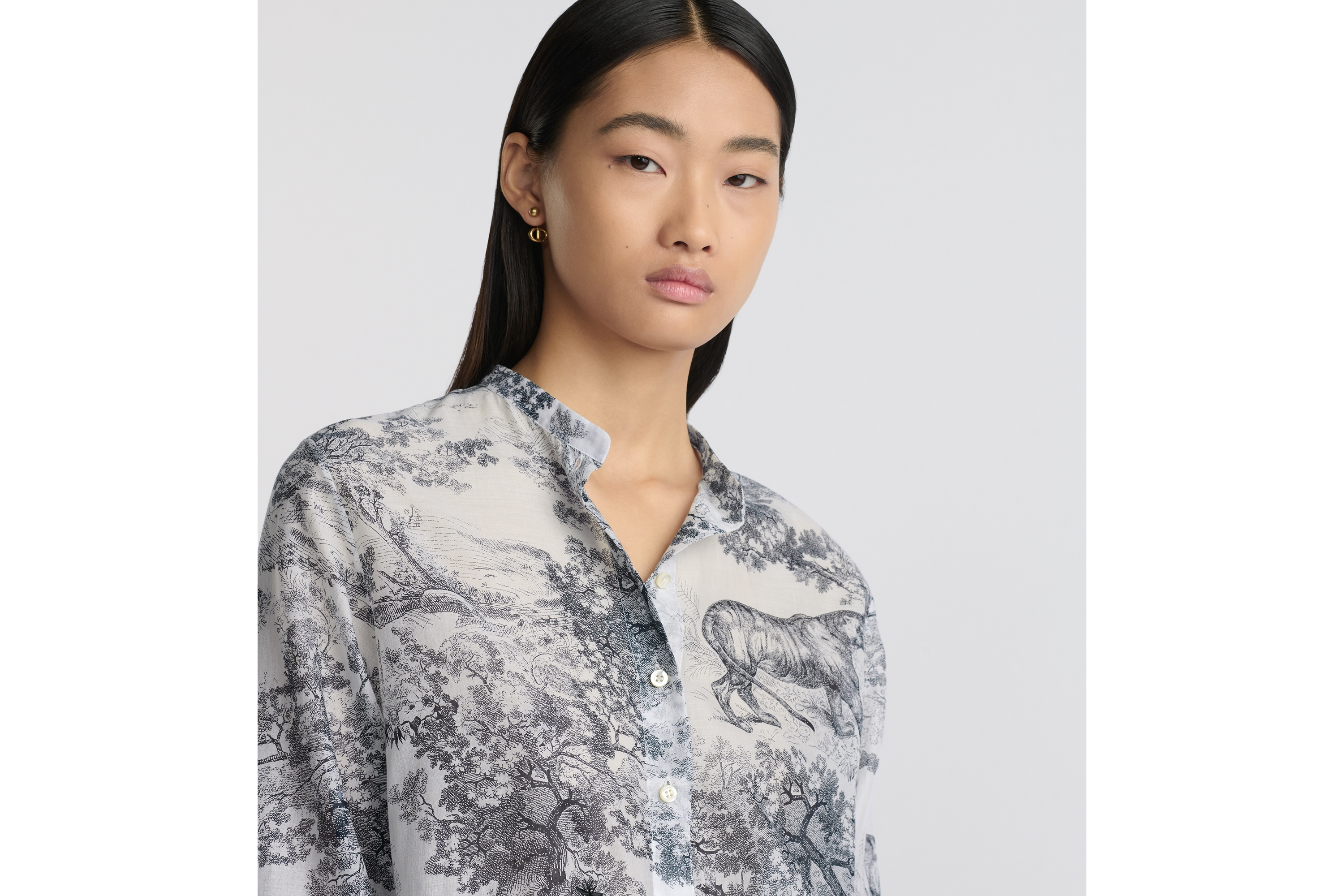 Look Dioriviera Long Blouse White and Navy Blue Toile de Jouy Sauvage Cotton Muslin E04