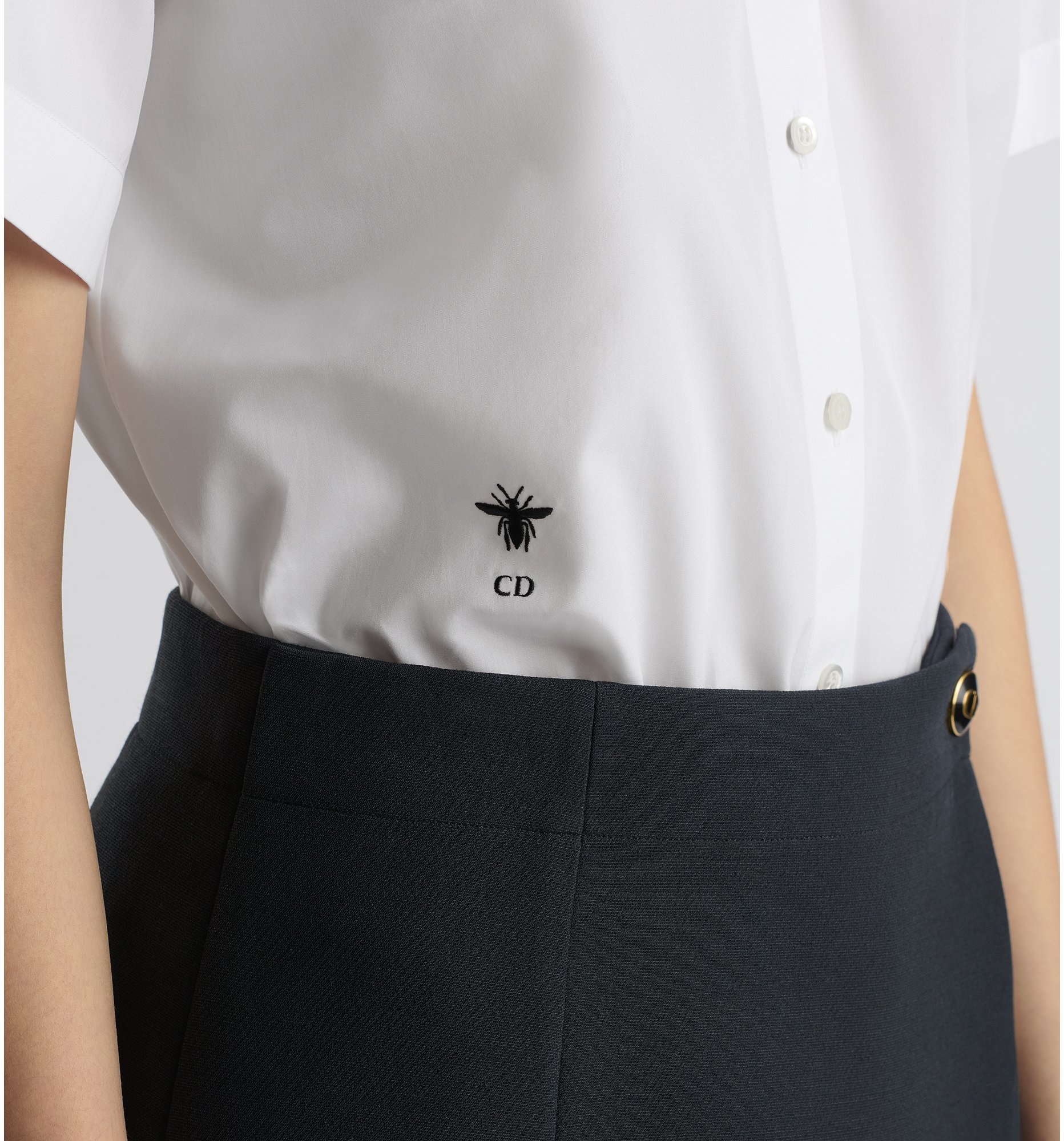 aria_look Cropped Button-Up Blouse Worn view