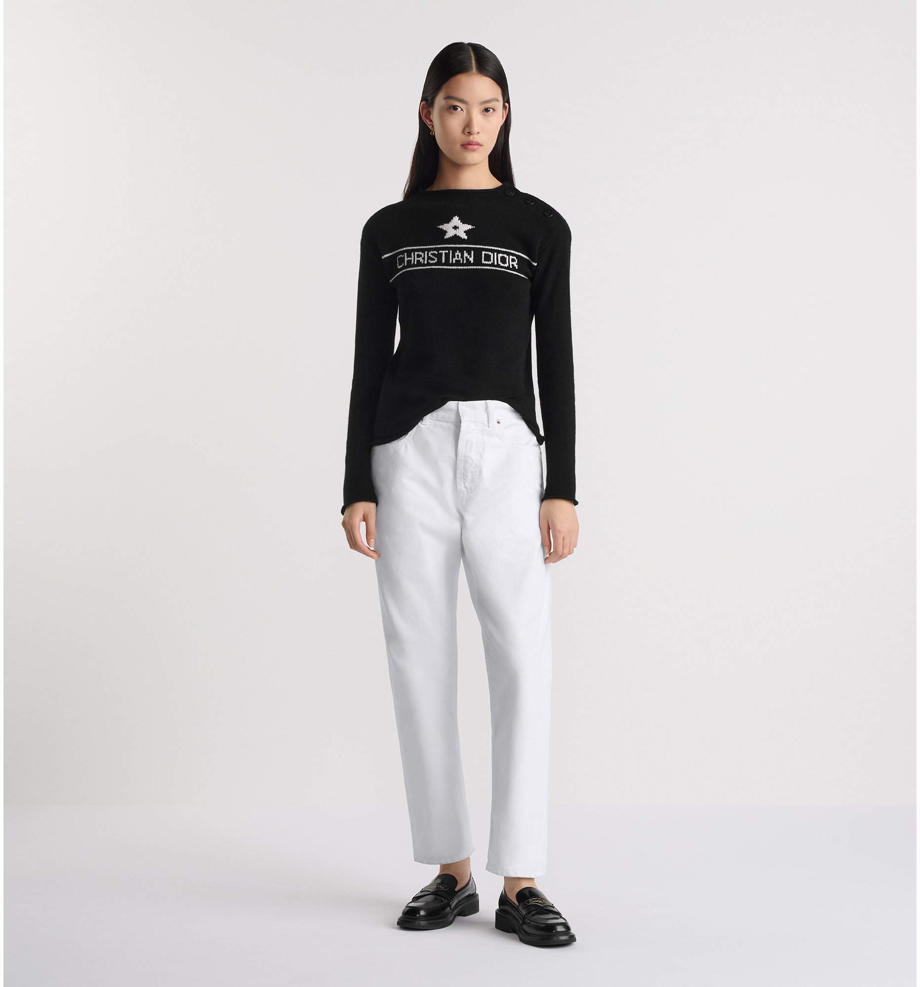 aria_look Sweater Front view