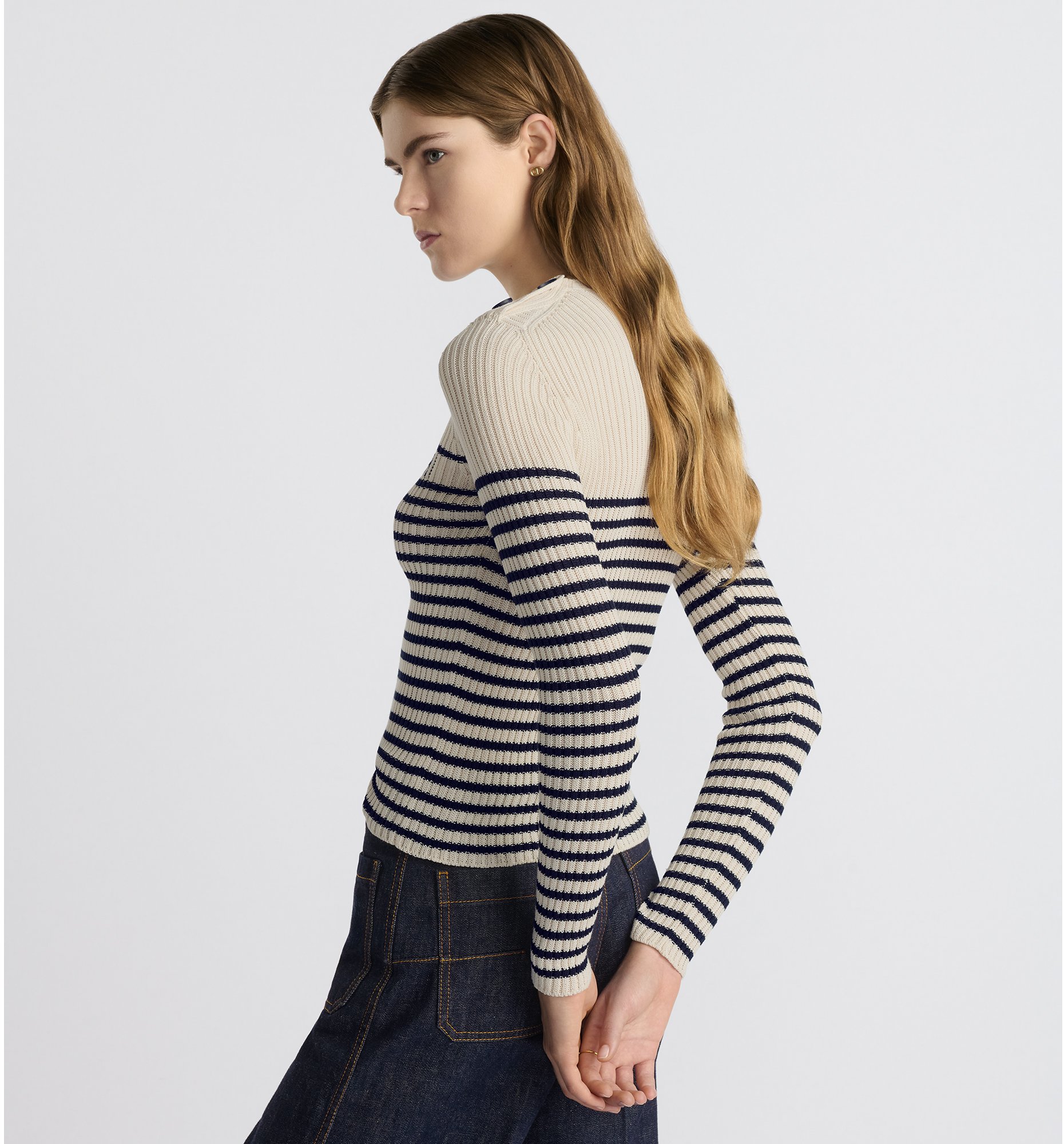 aria_look Dioriviera Sweater Three quarter back view