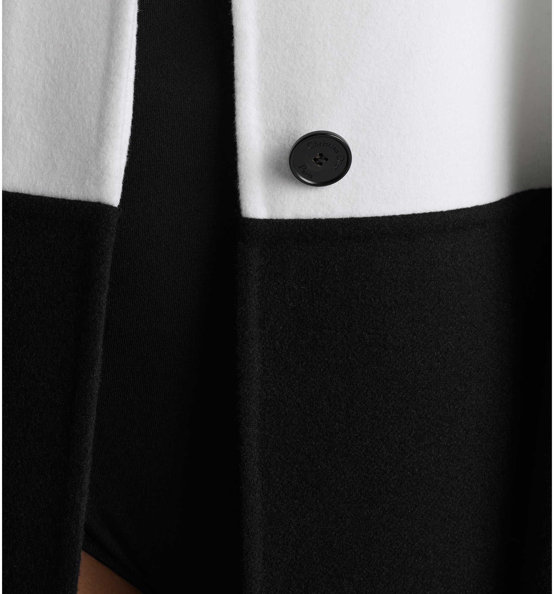 aria_look Cape