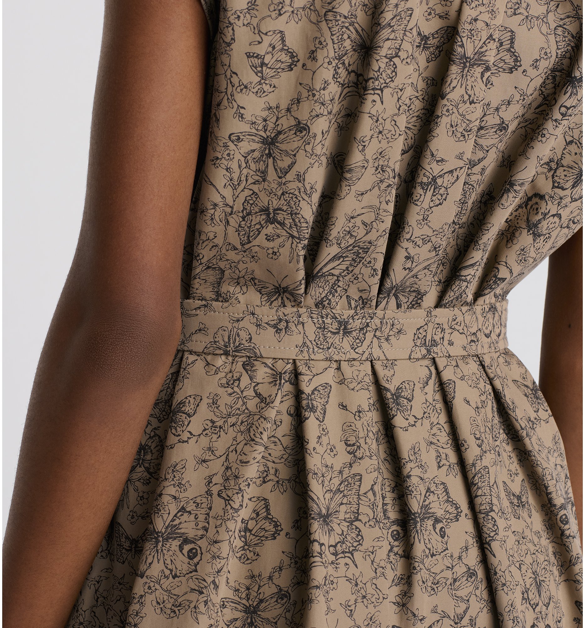 aria_look Short Belted Shirtdress Worn view