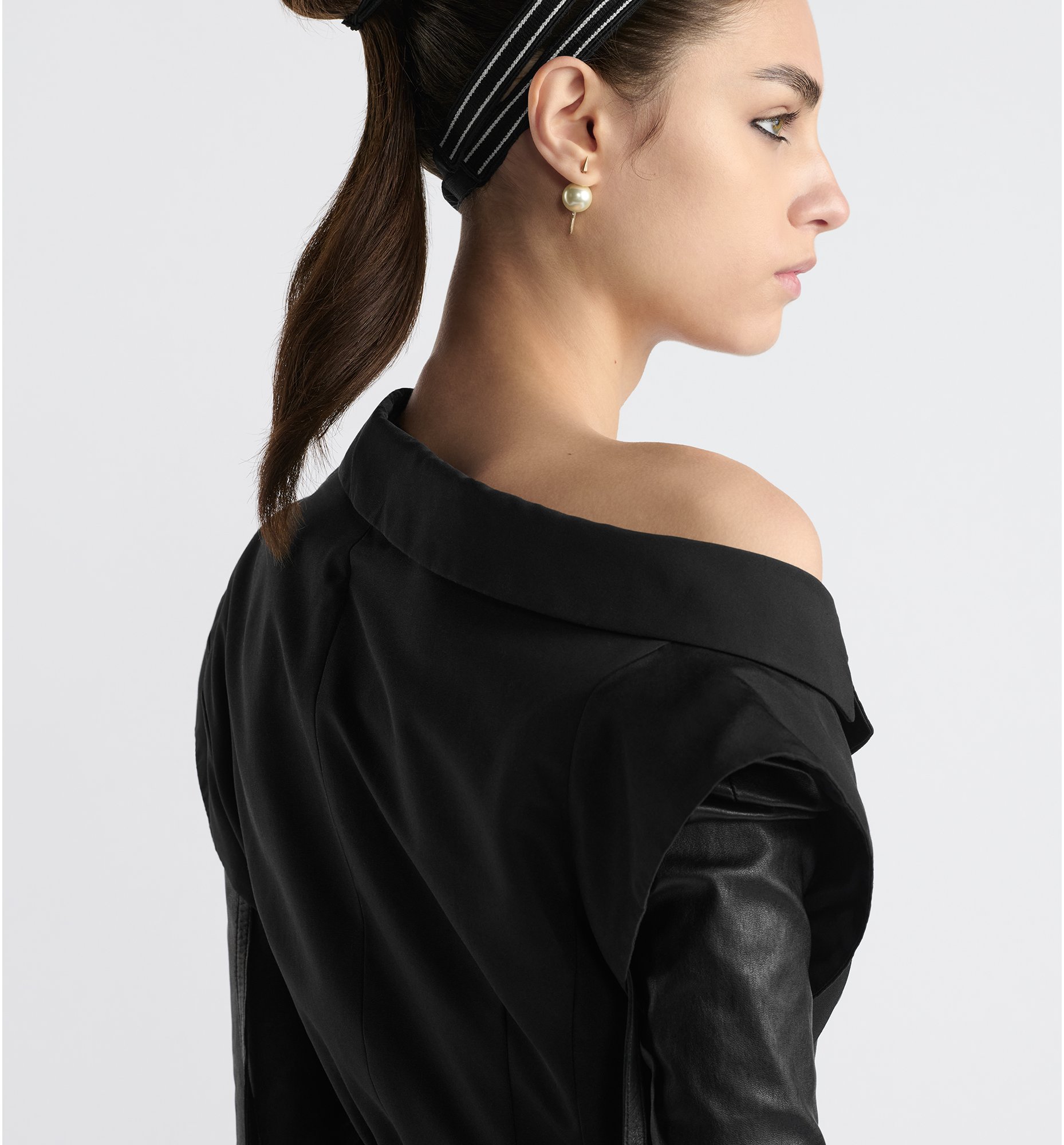aria_look Asymmetric Short-Sleeved Jacket with Belt Top shot view