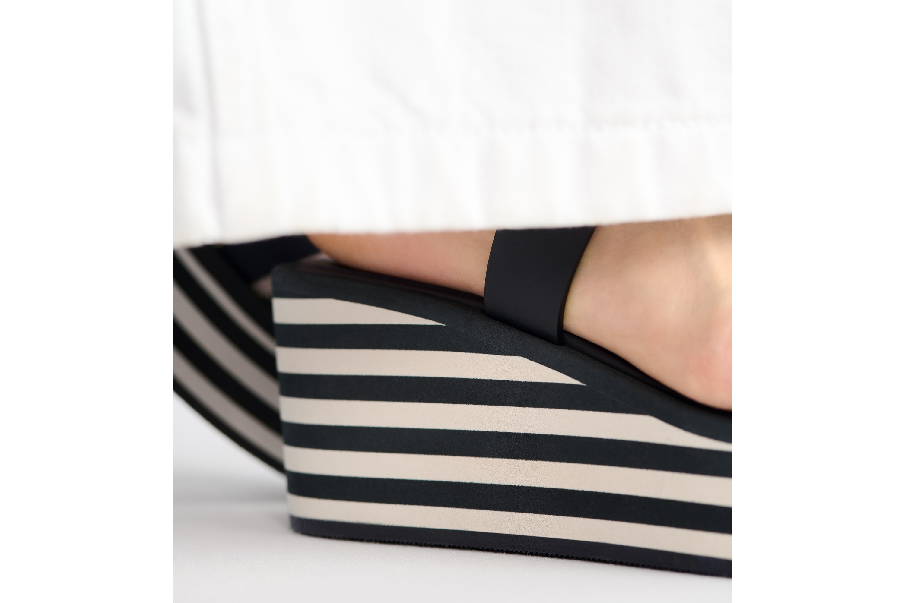 Dway Wedge Sandal