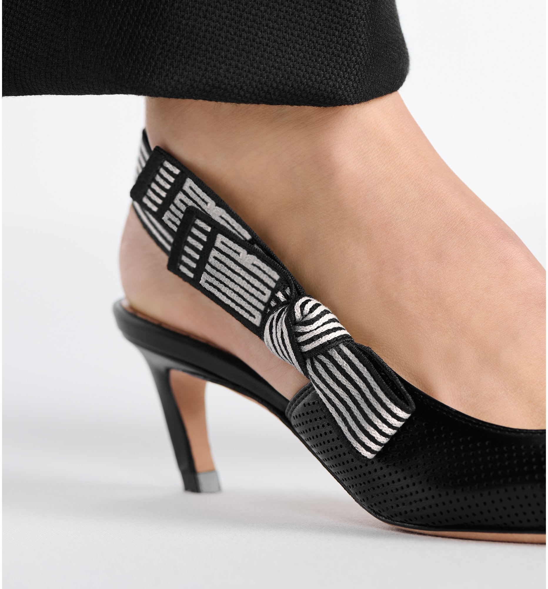 aria_look Dior Toujours Slingback Pump