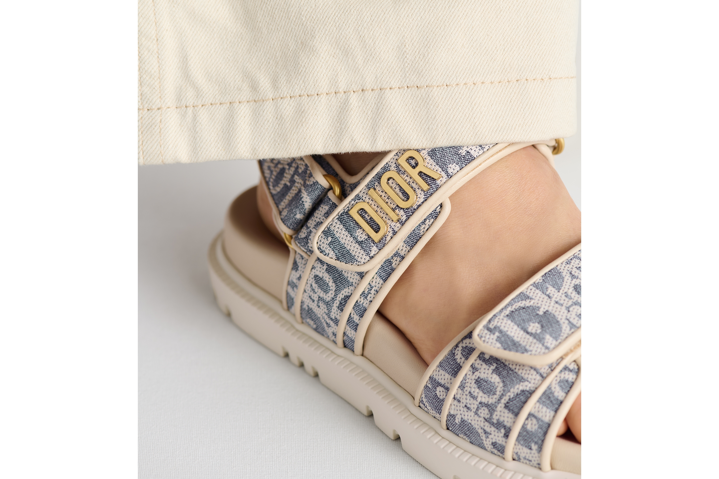 DIOR | Dioract サンダル ディオール オブリーク ラフィア ジャ