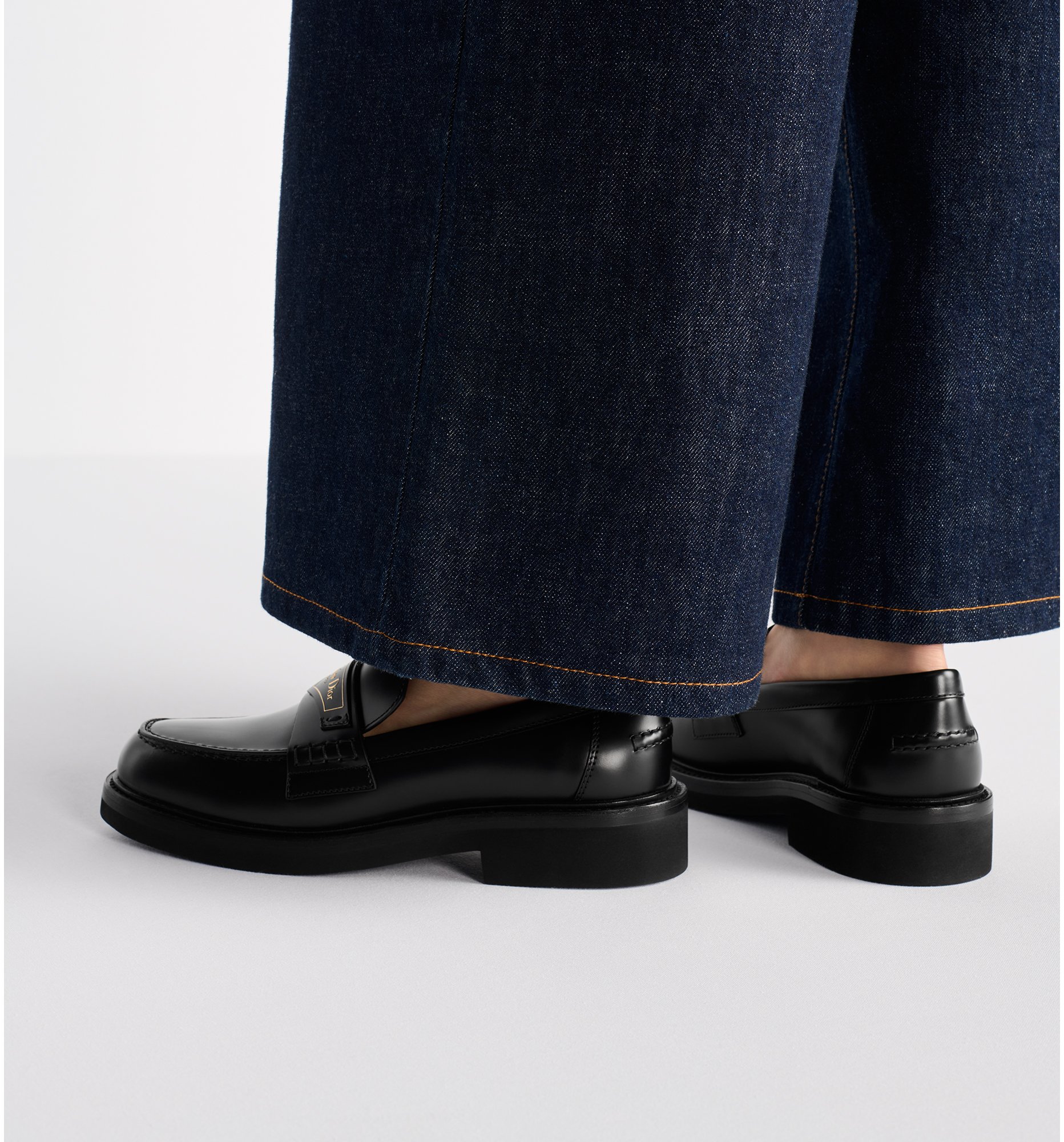 aria_look Dior Boy Loafer