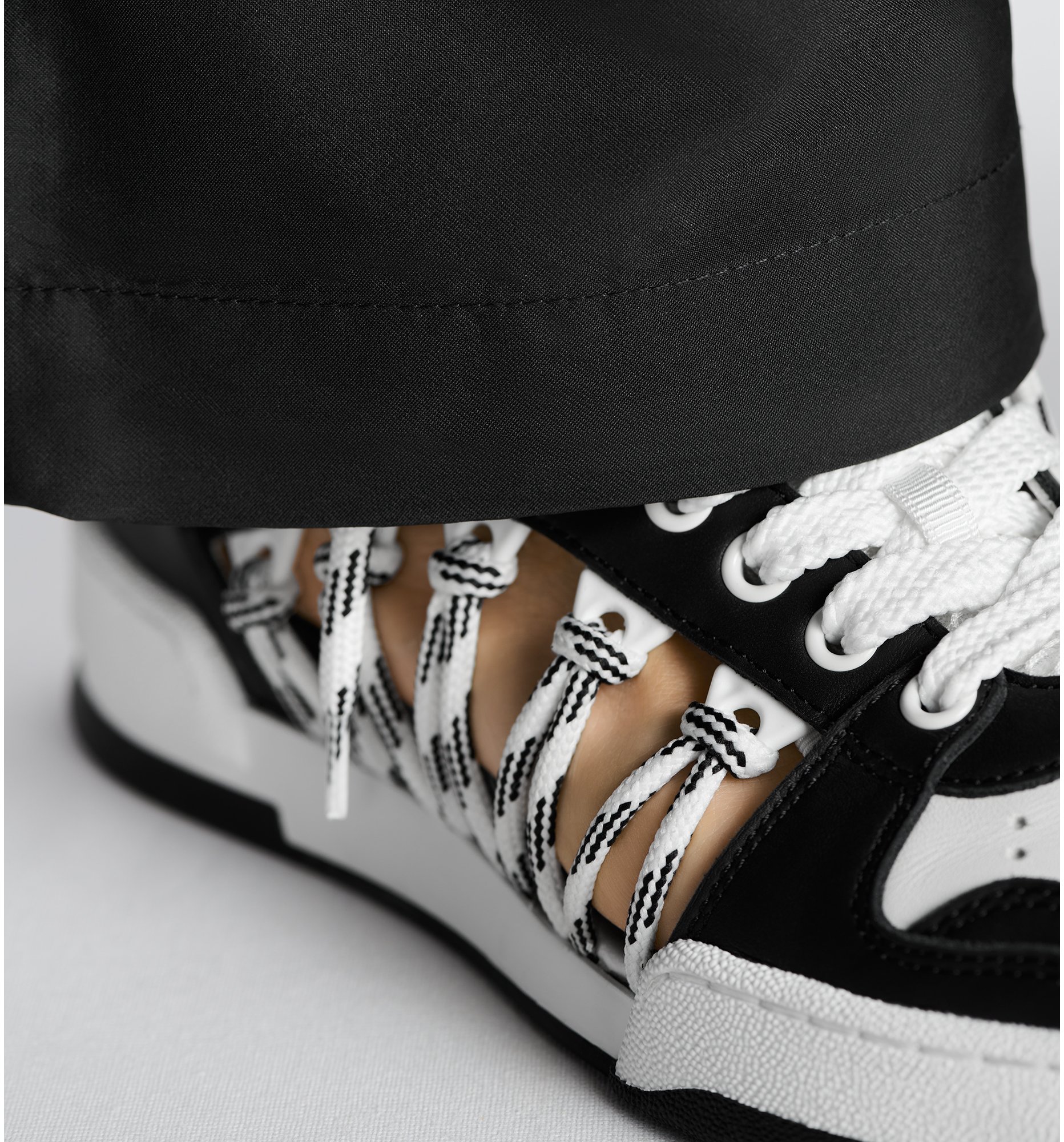 aria_look Dior First High-Top Sneaker