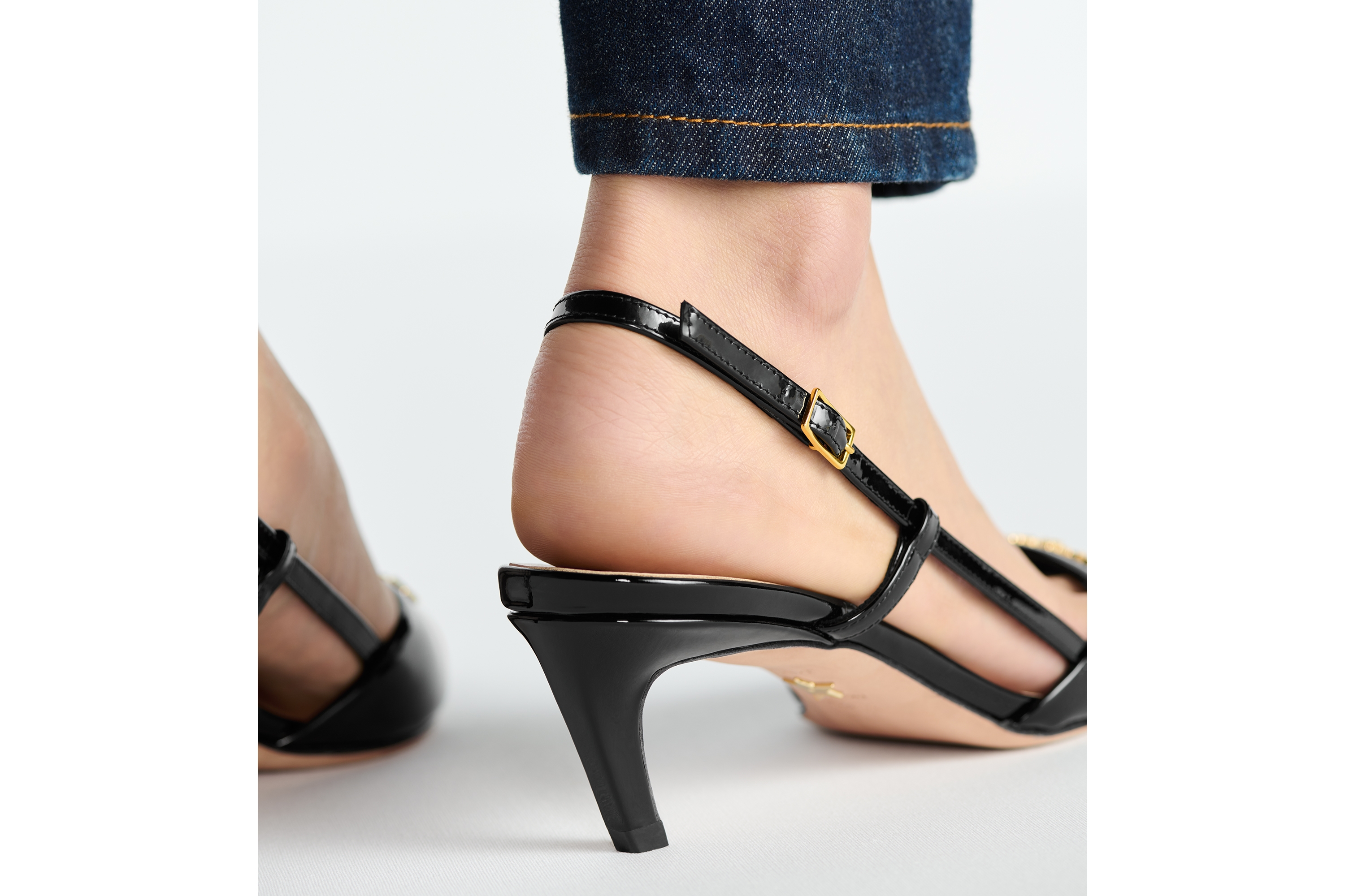 Look Escarpin slingback My Dior Cuir de veau verni noir E16