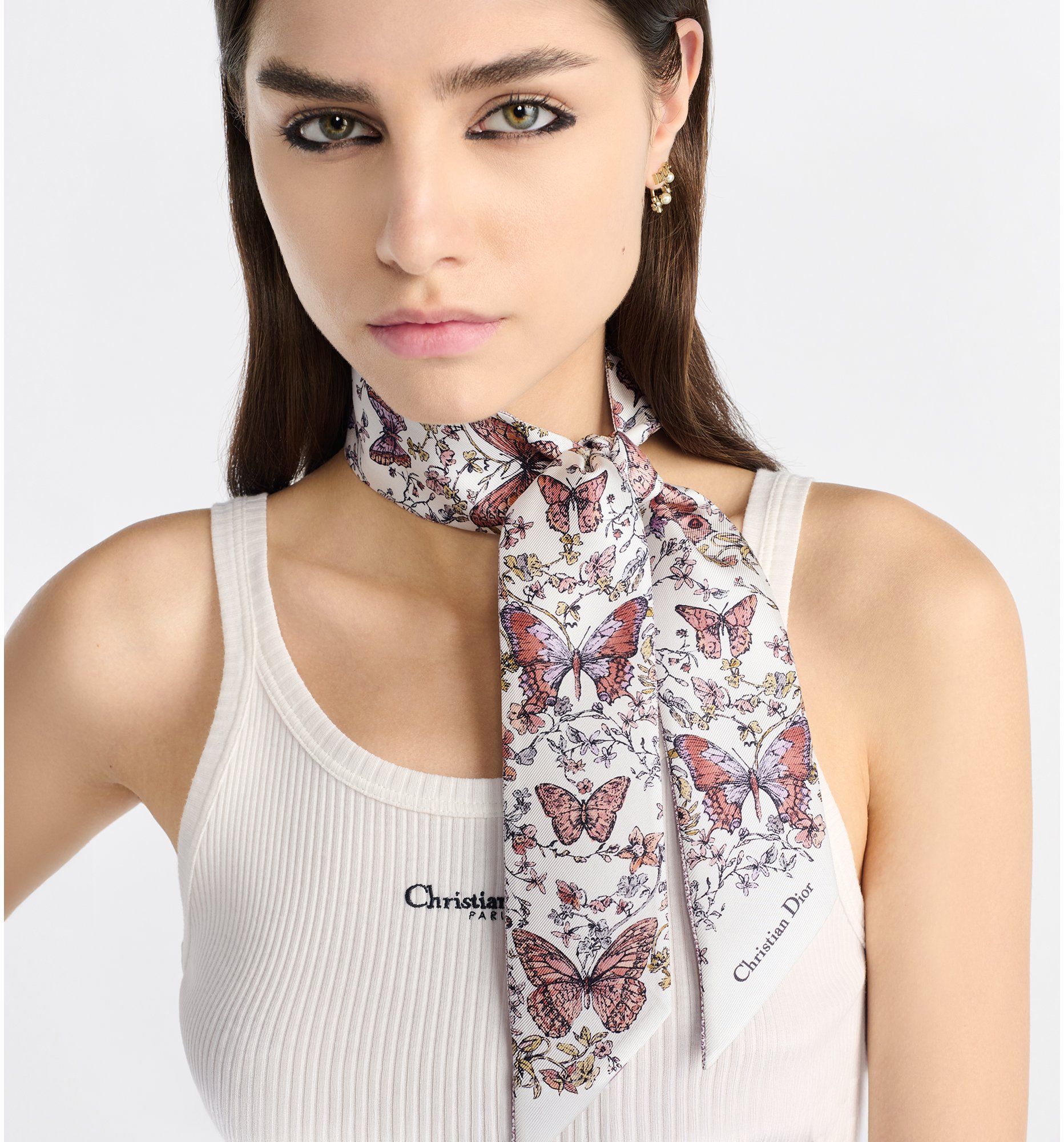 aria_look Pañuelo Mitzah Toile de Jouy Papillon aria_wornViewCropped