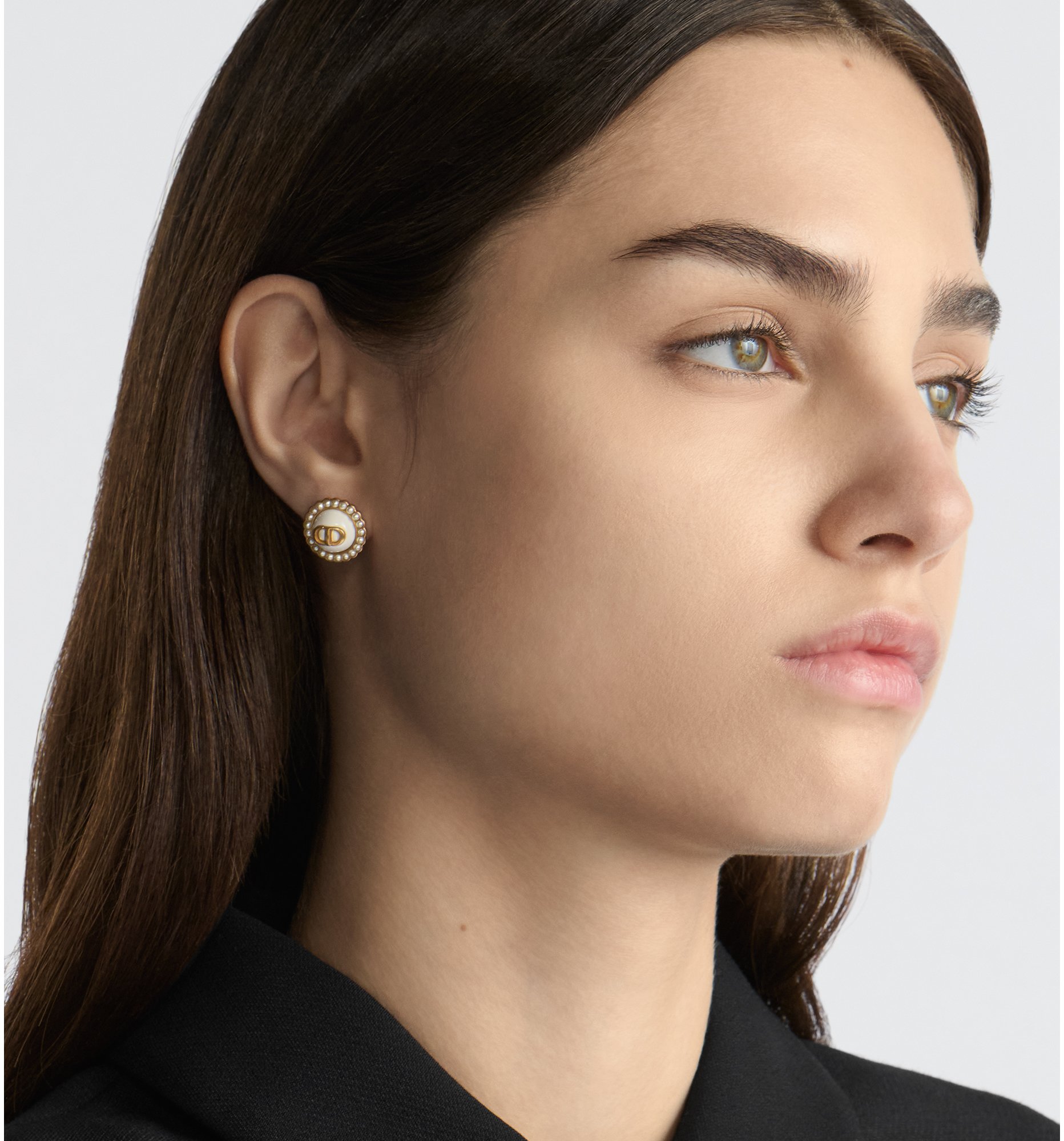 aria_look Petit CD Baroque Stud Earrings Back view